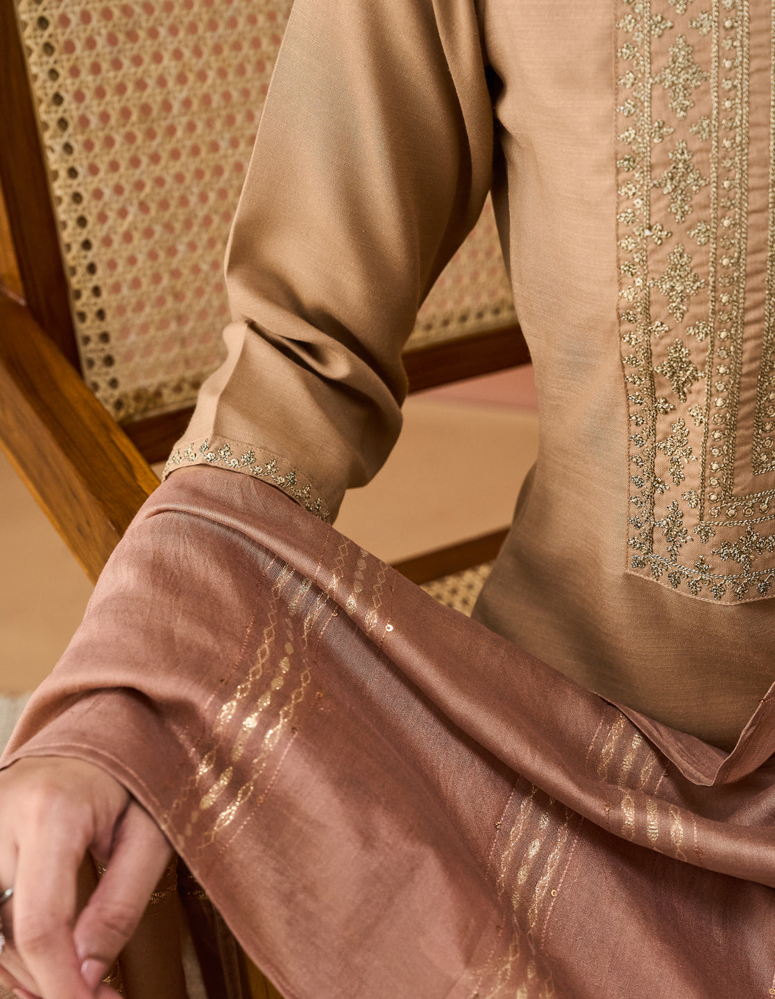 Color_Beige