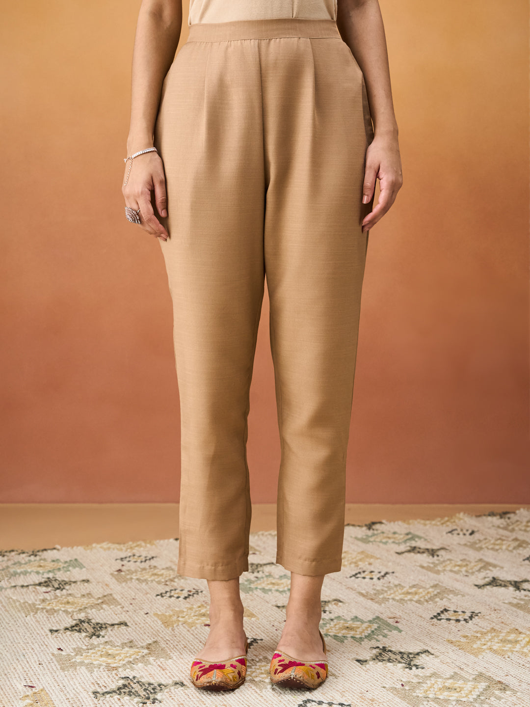 Color_Beige