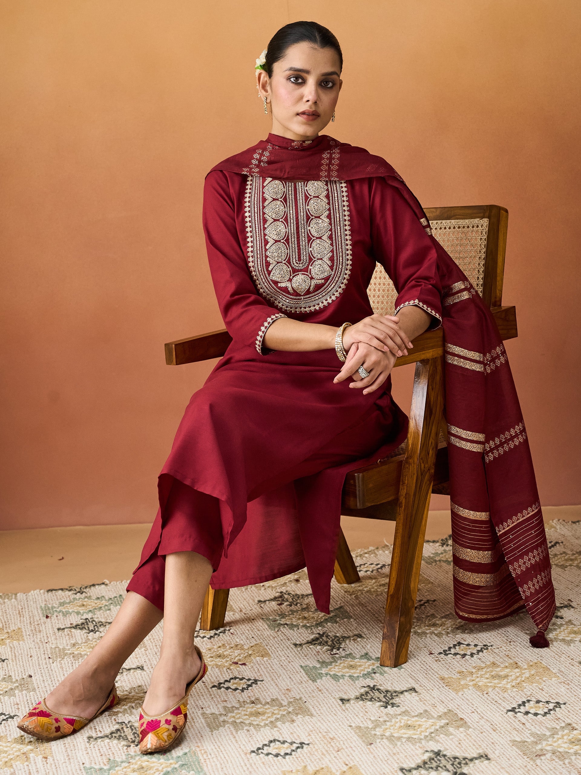 Color_Maroon