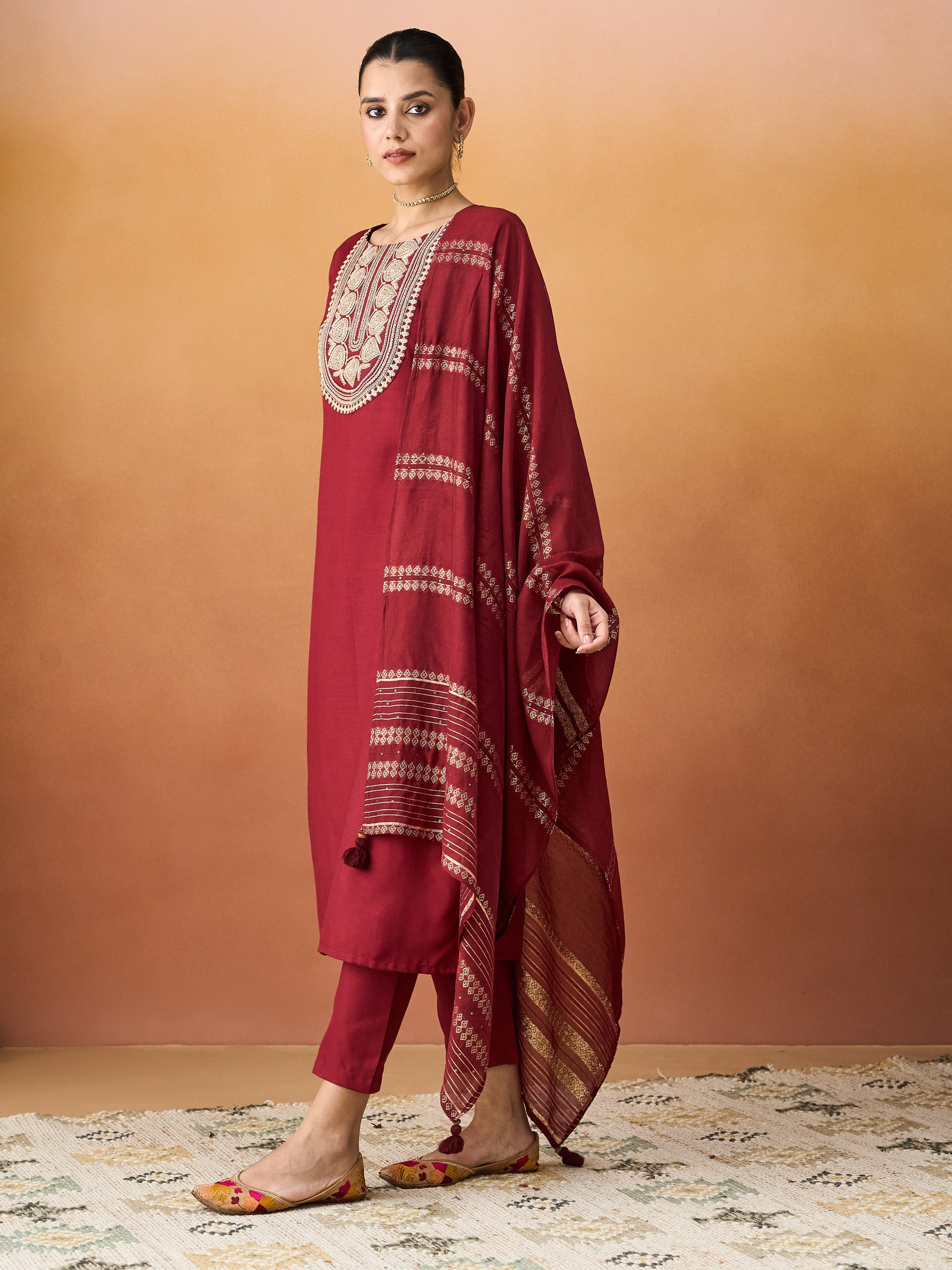 Color_Maroon