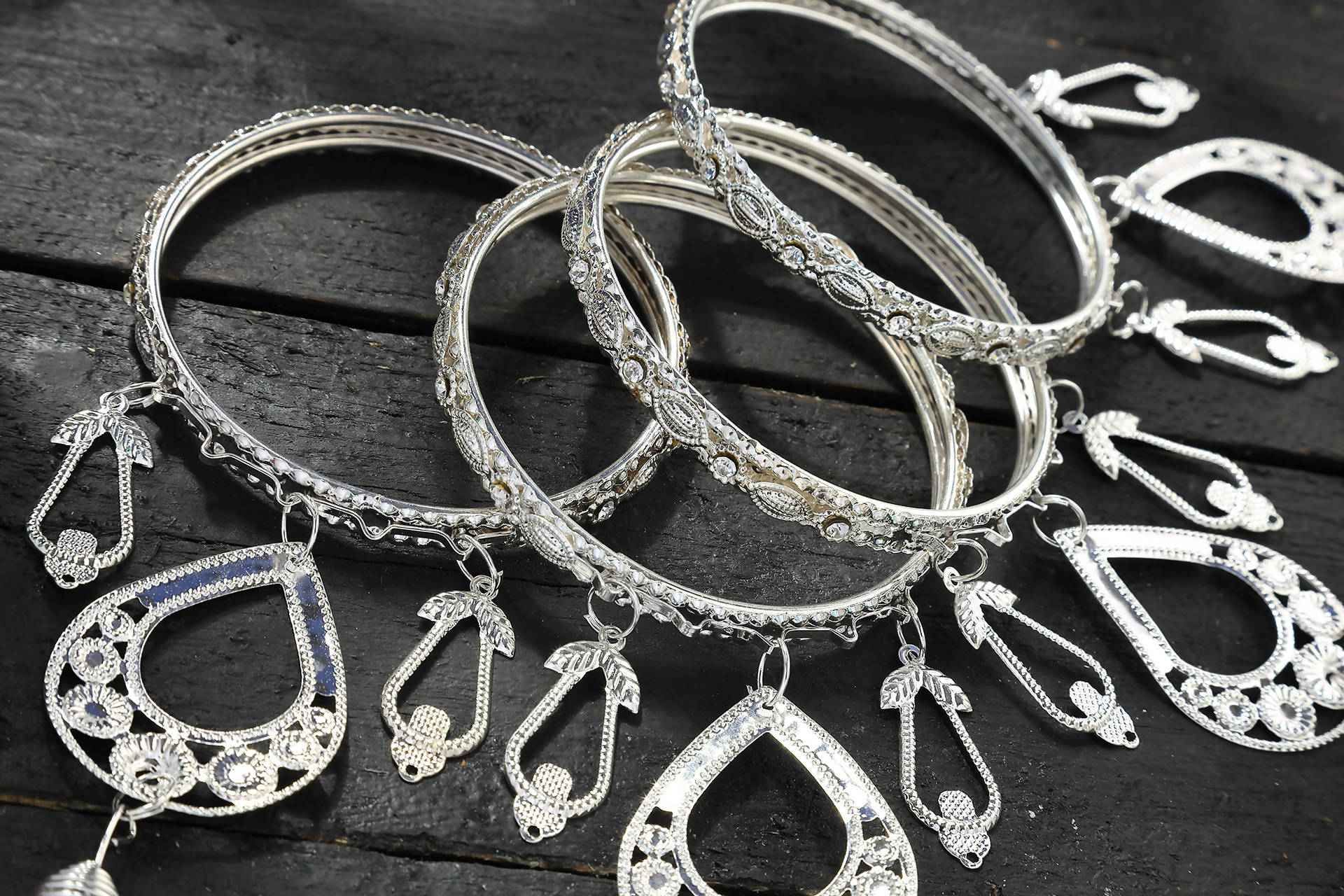 Johar Kamal Oxidised Silver-Plated Bangles