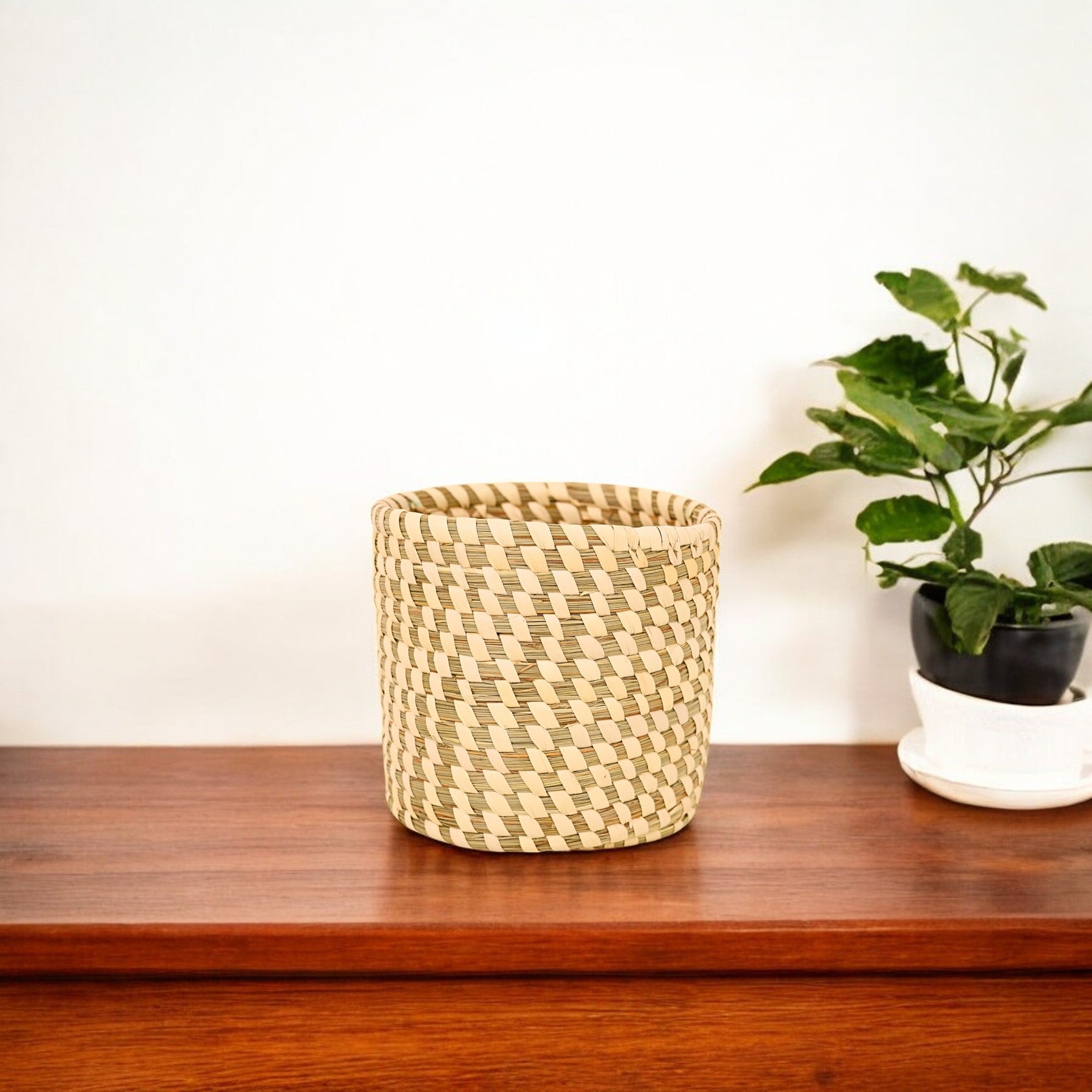 Handcrafted Sabai Grass Small Utility Container