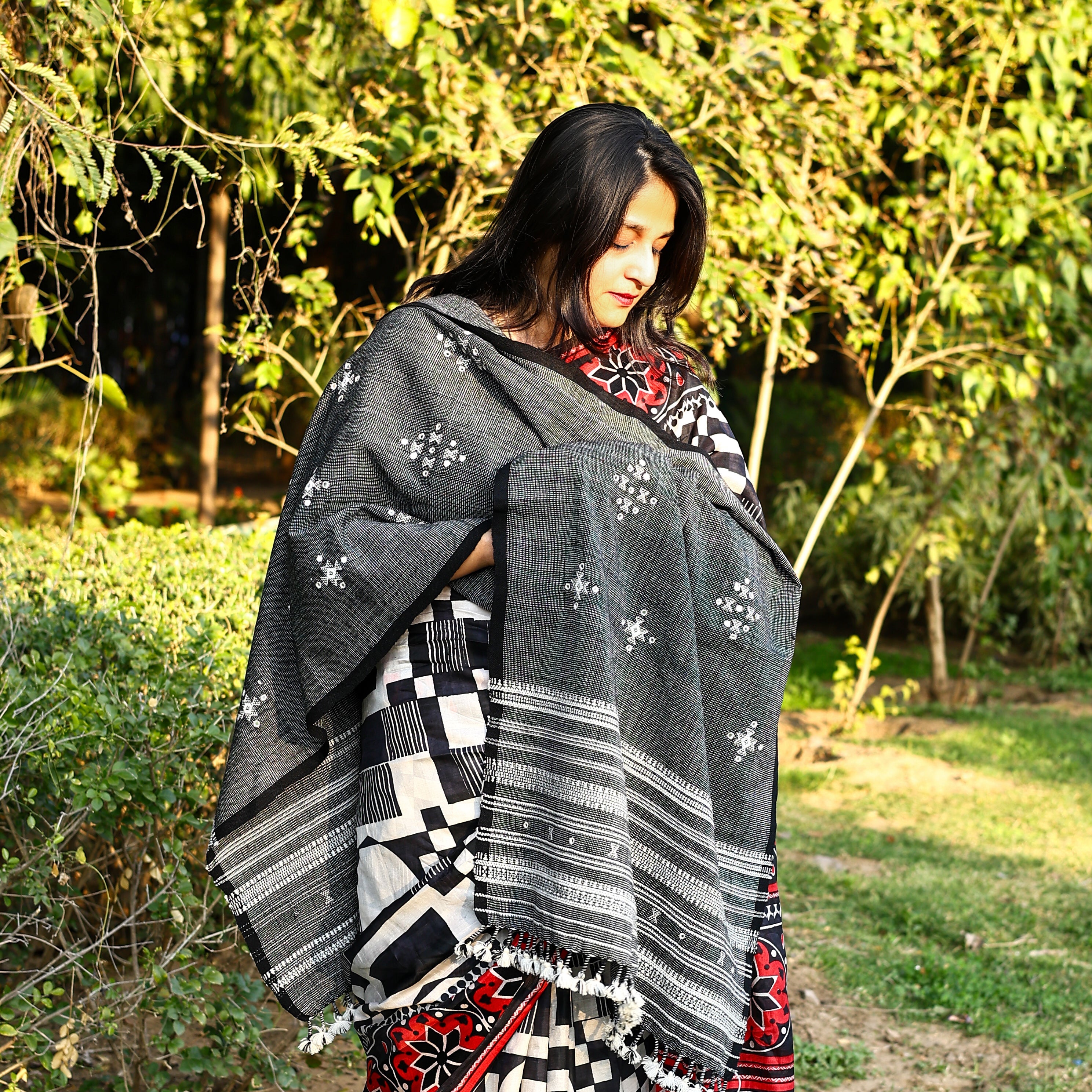 Handwoven Black and Grey Kutchi Bhujodi Stole