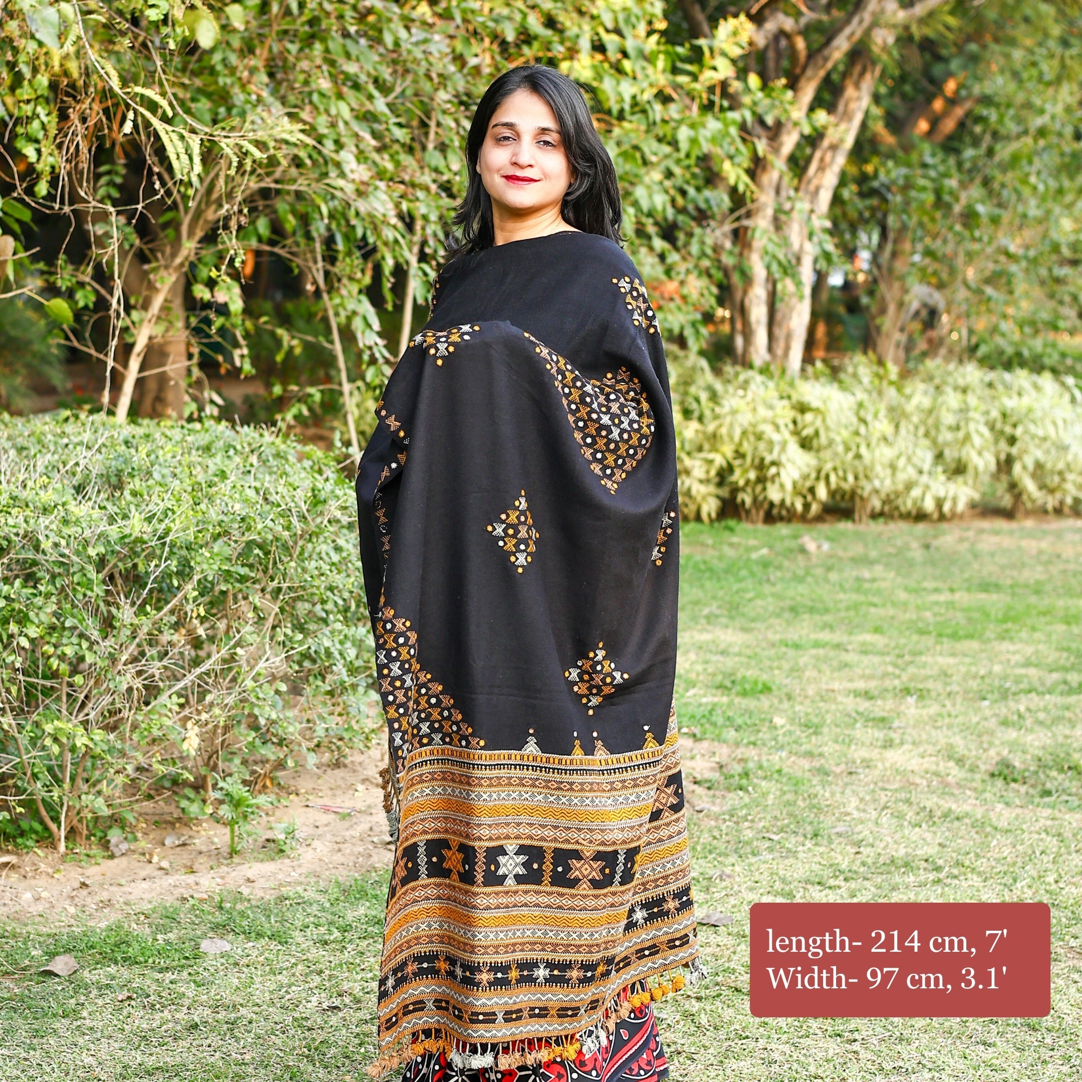 Handwoven Kutchi Bhujodi Black Shawl