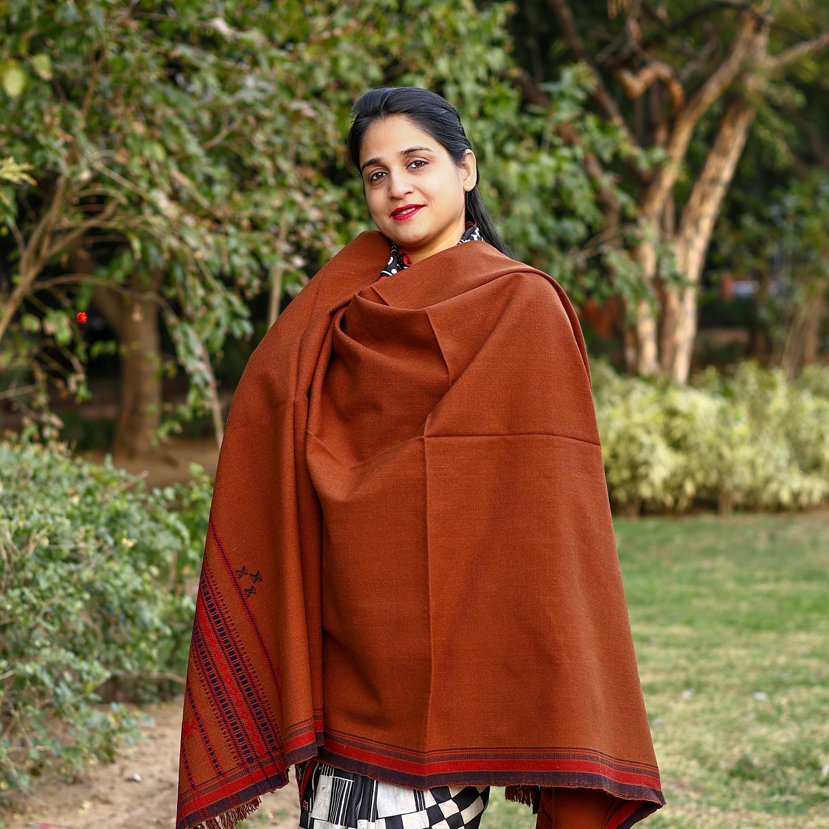 Handwoven Kutchi Bhujodi Brown Geometric Pattern Shawl