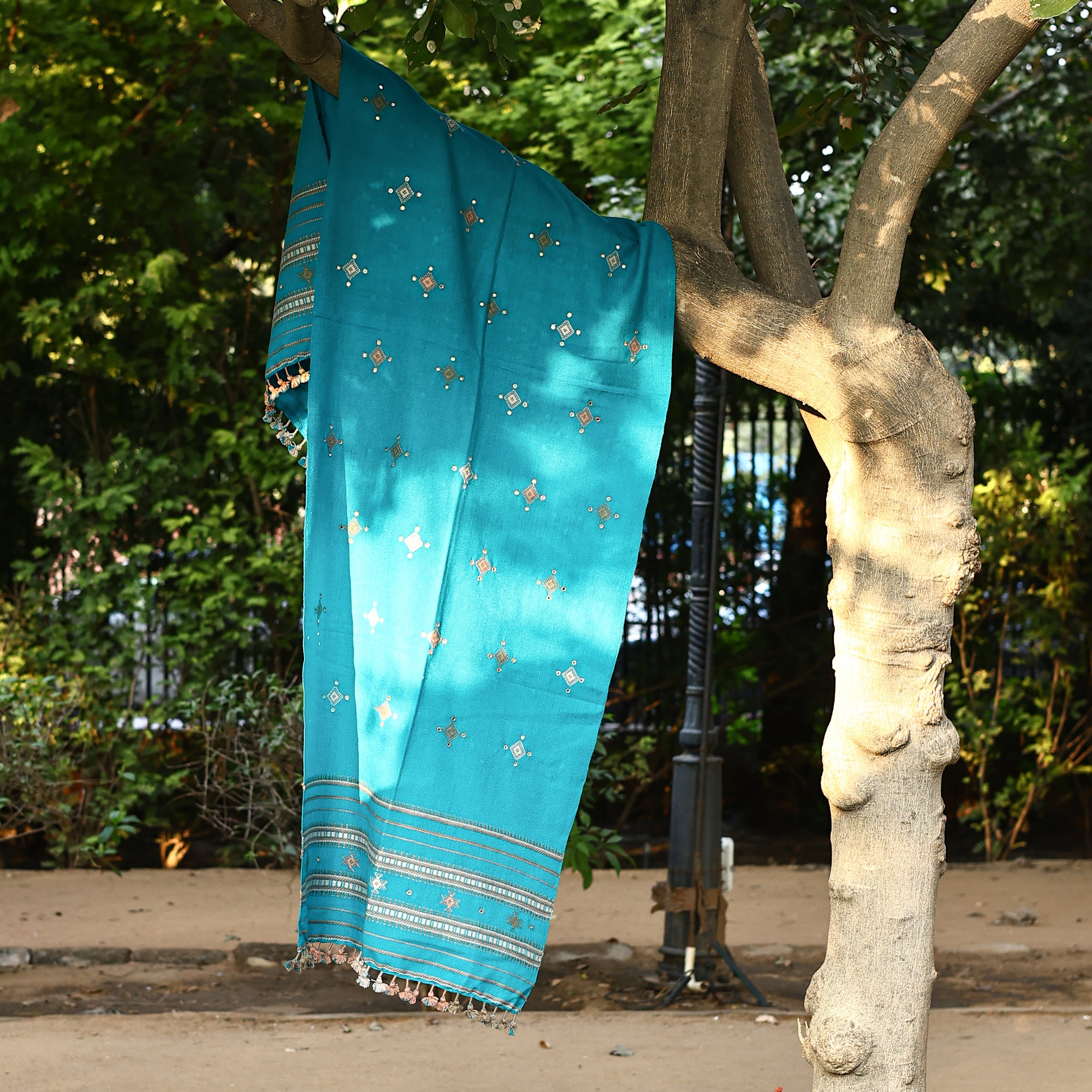 Handwoven Kutchi Bhujodi Cyan Blue Stole