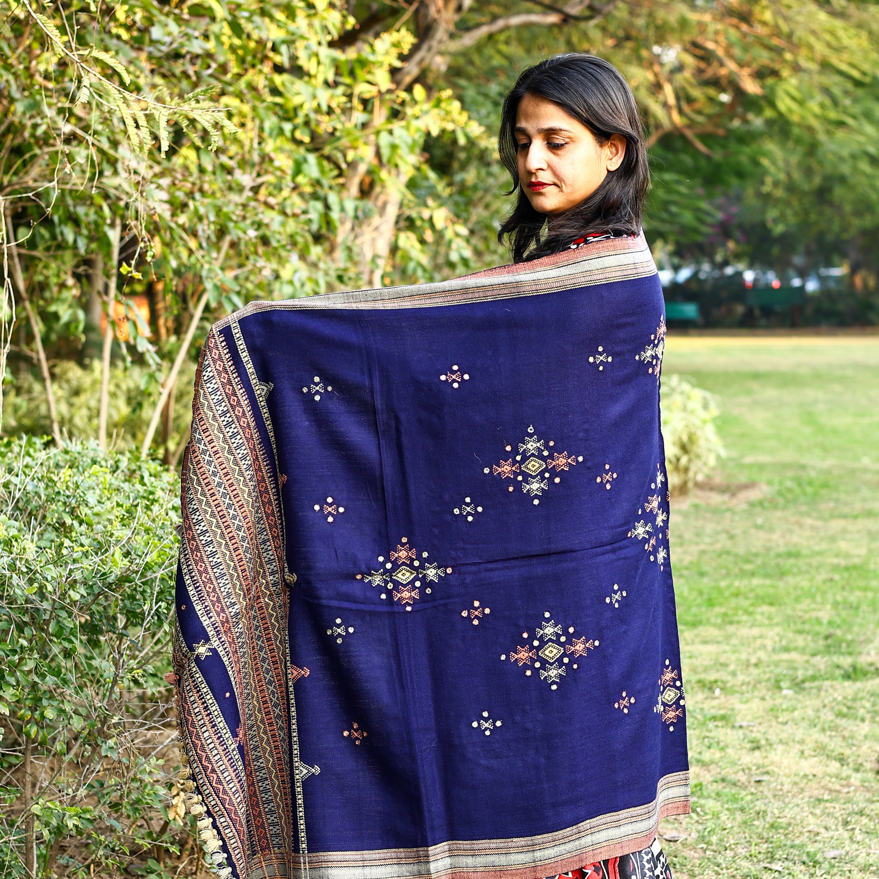 Handwoven Kutchi Bhujodi Navy Blue Shawl