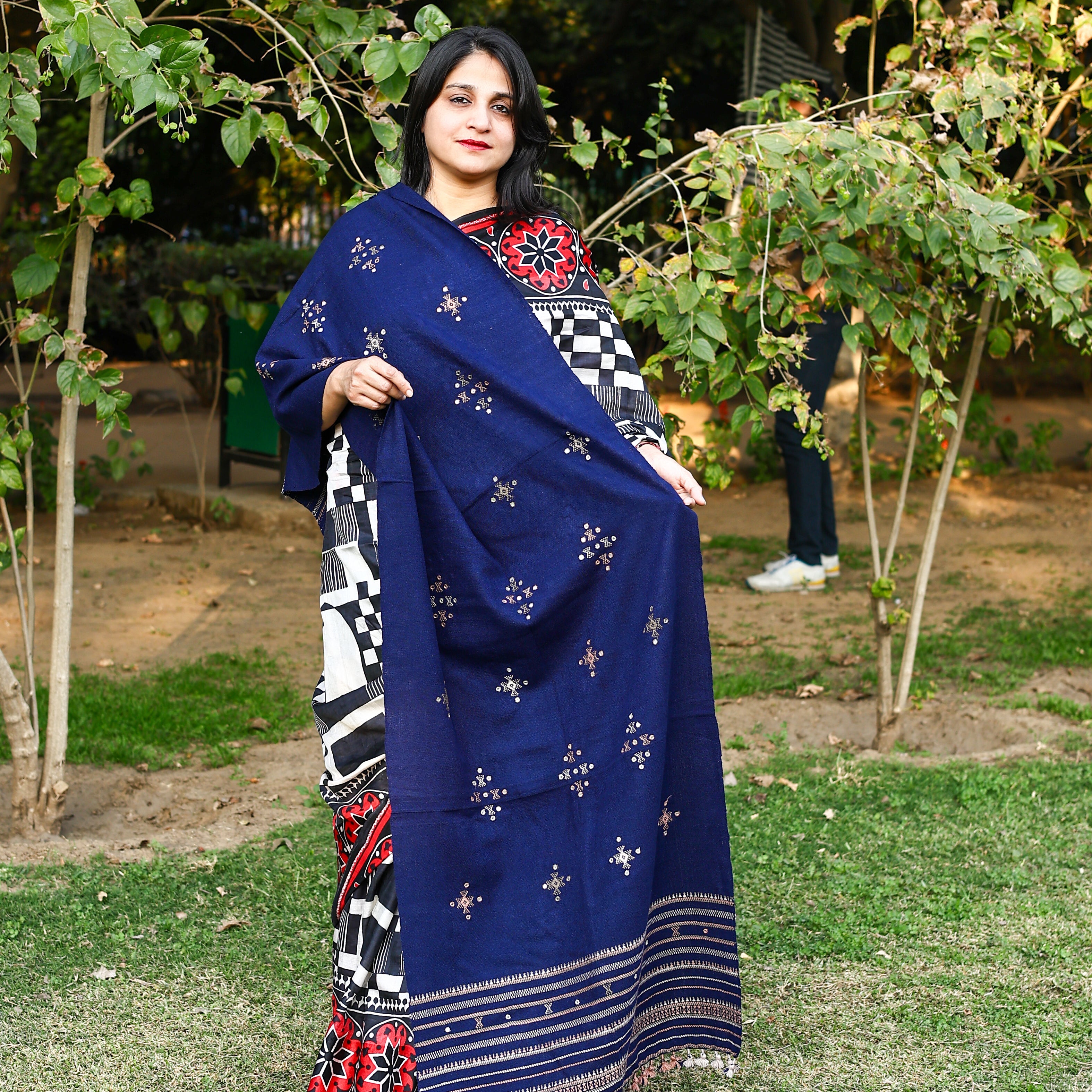 Handwoven Kutchi Bhujodi Navy Blue Stole