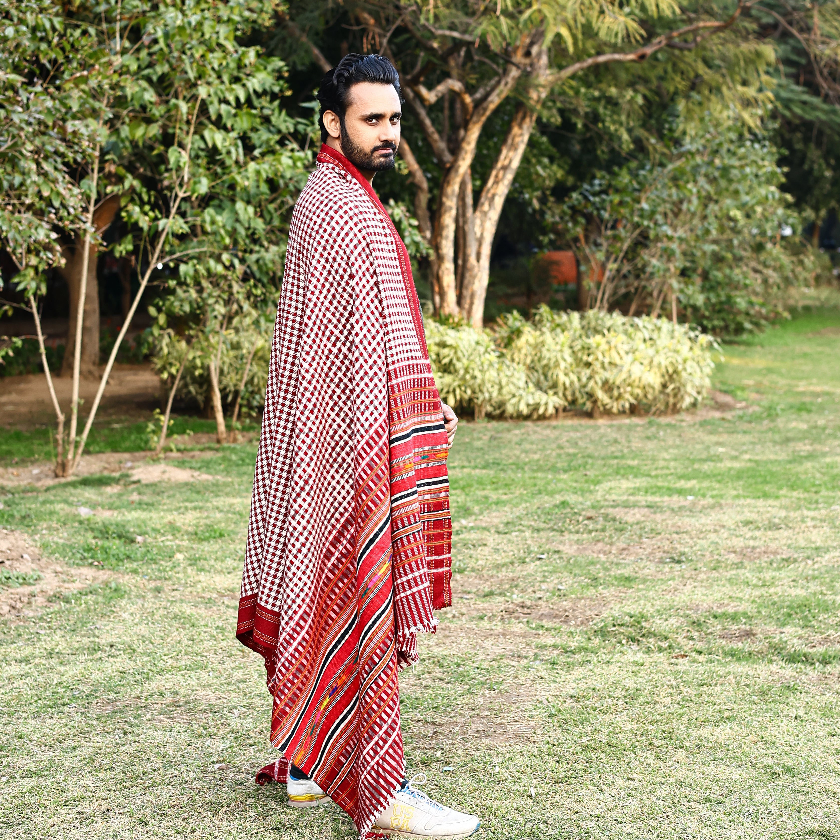 Handwoven Rajasthani Pattu Shawl—Red and Ivory