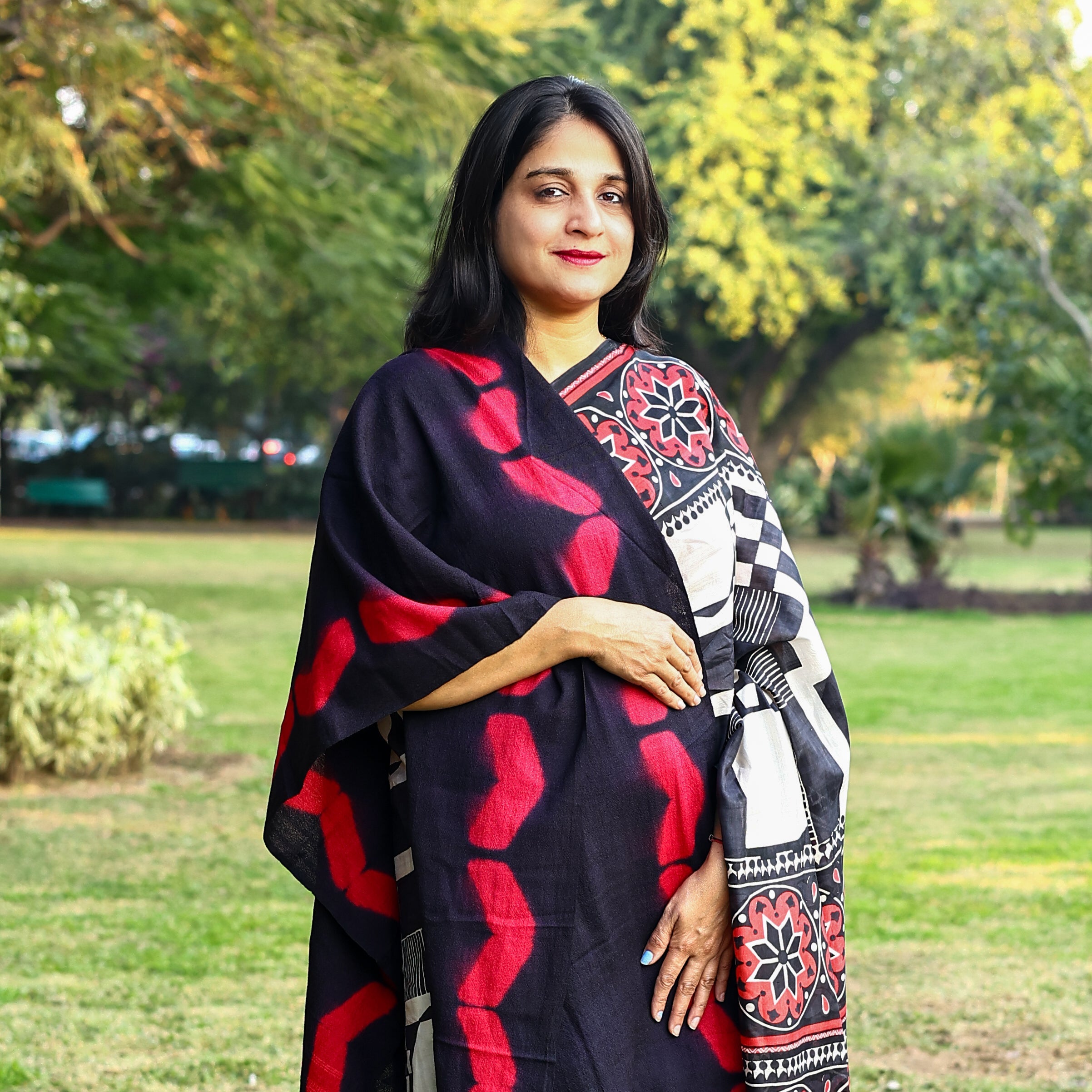 Handwoven Red and Black Kutchi Bhujodi Stole