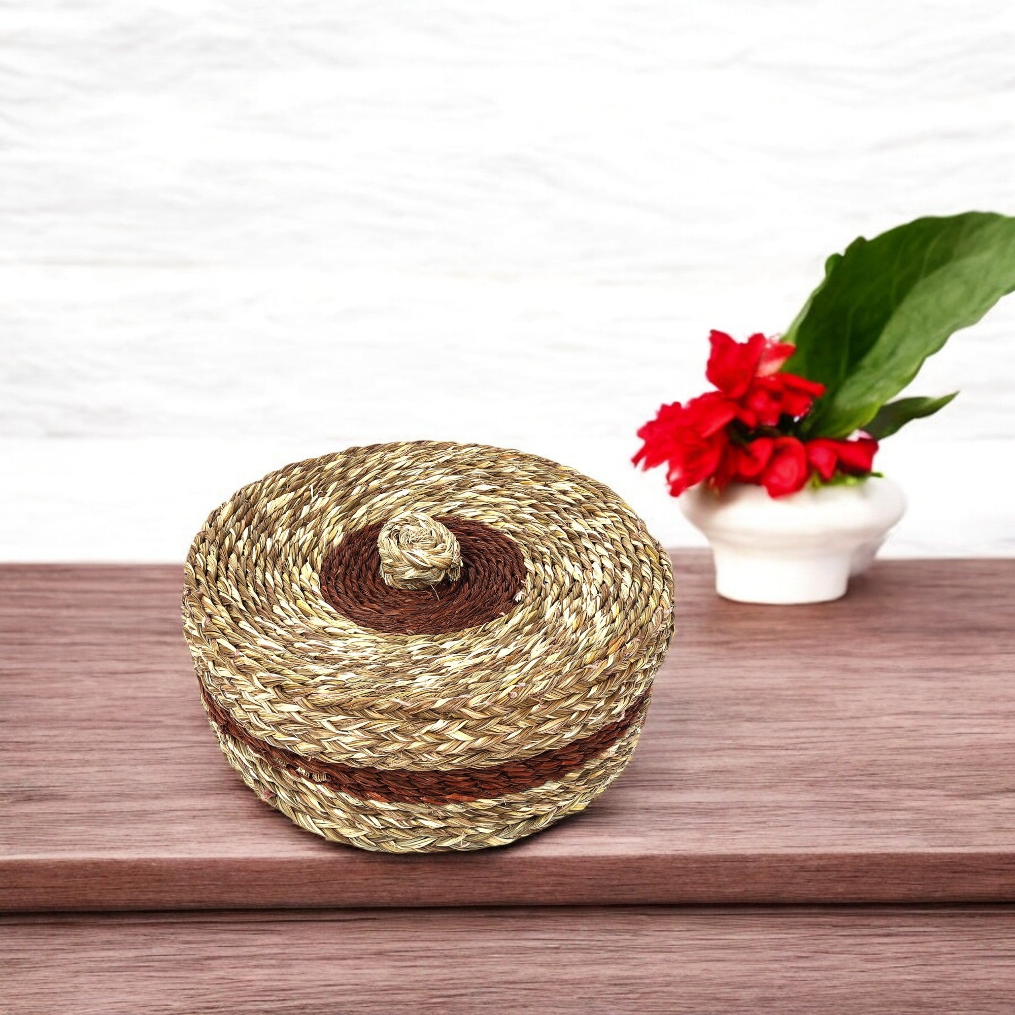 Handwoven Sabai Grass Chapati Box with Knob