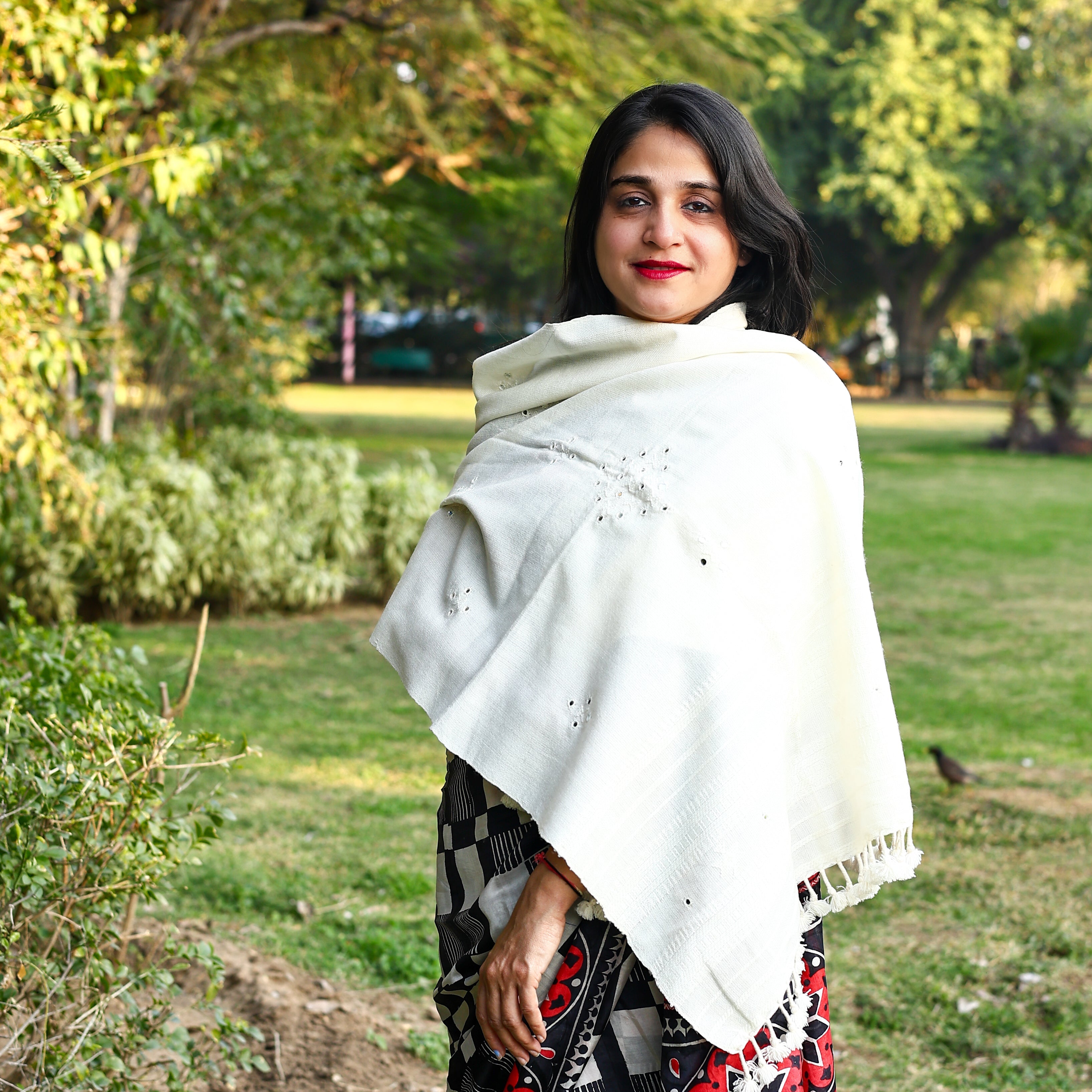 Handwoven White Kutchi Bhujodi Stole with Mirrorwork and Geometric Pattern
