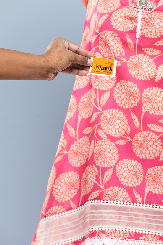 Women's Pink Floral Print A- Line Kurta With Lace Detailing & Pink Floral Print Trousers