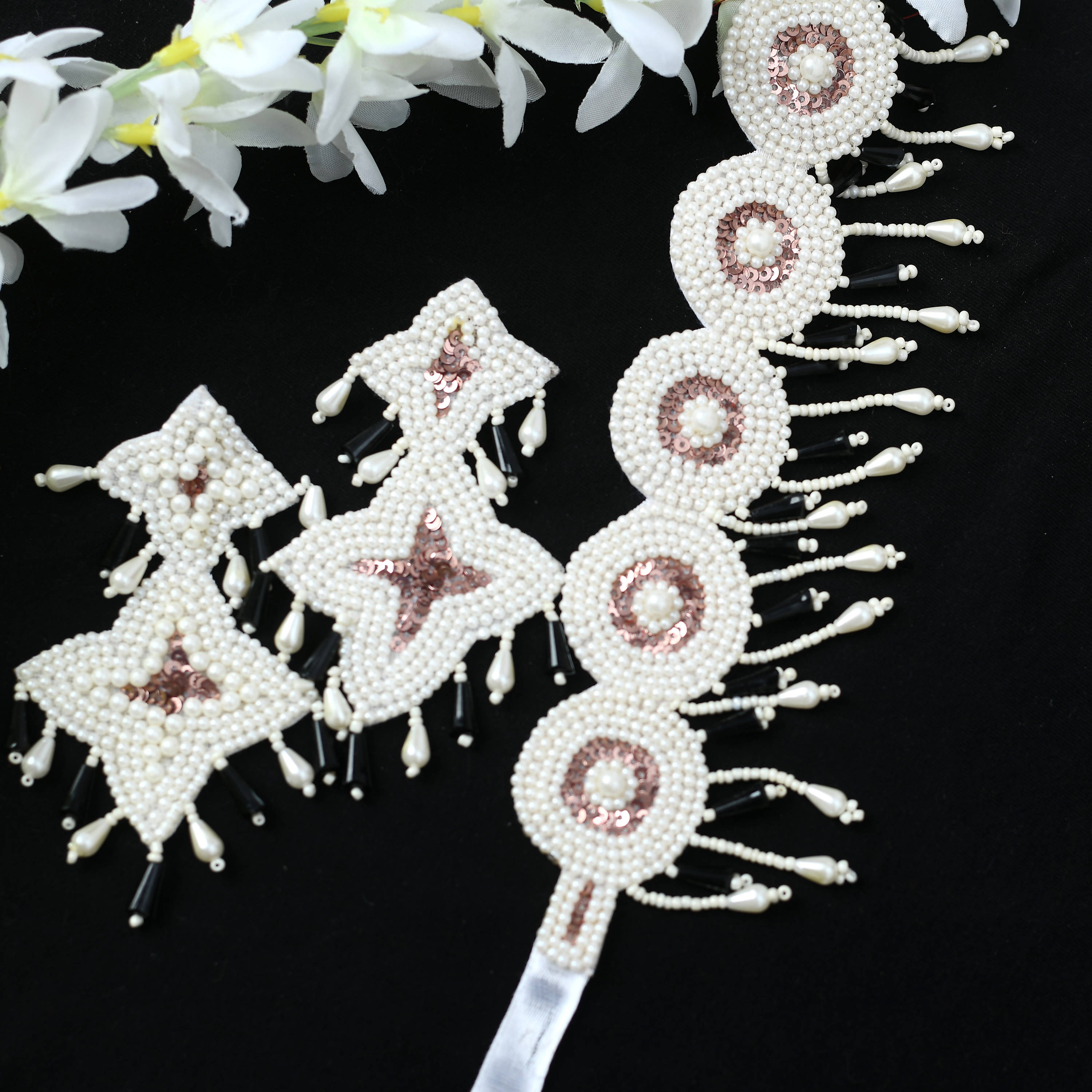 Johar Kamal Handicraft Pearls Necklace with Ear