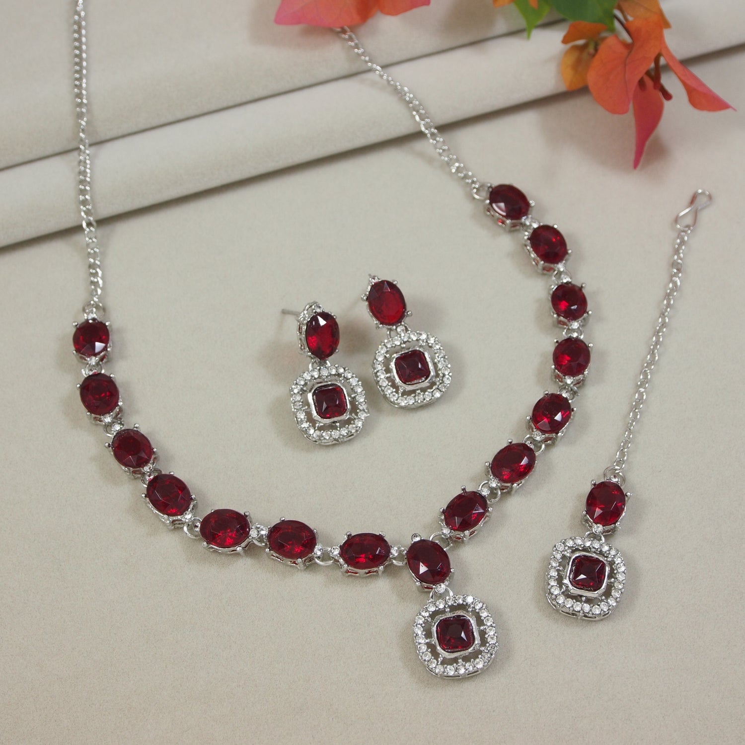 Color_Maroon