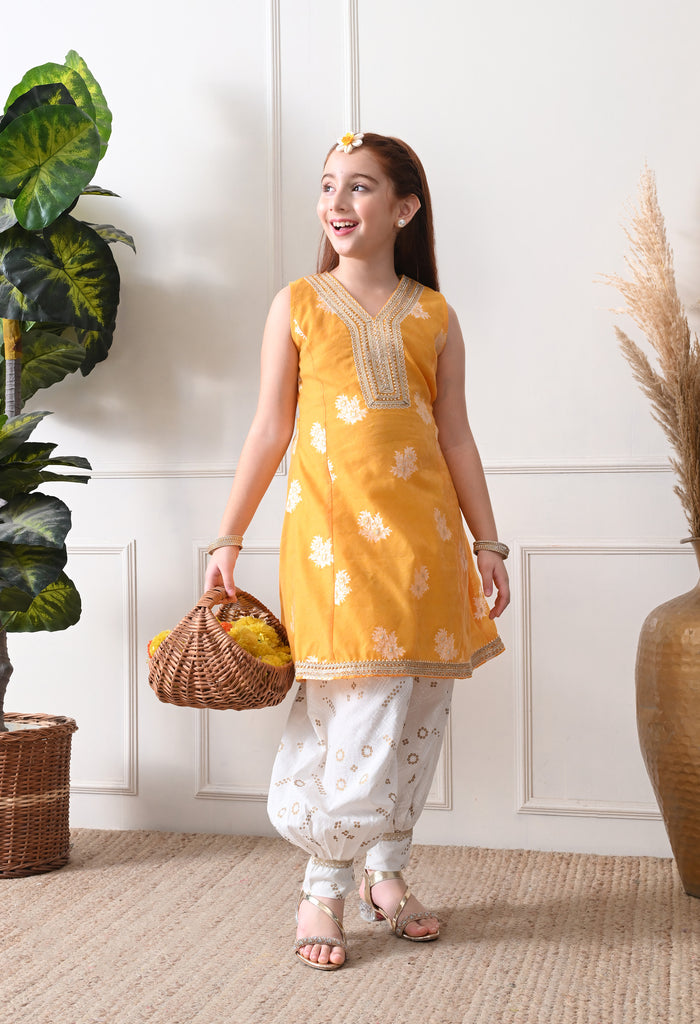 Color_Yellow