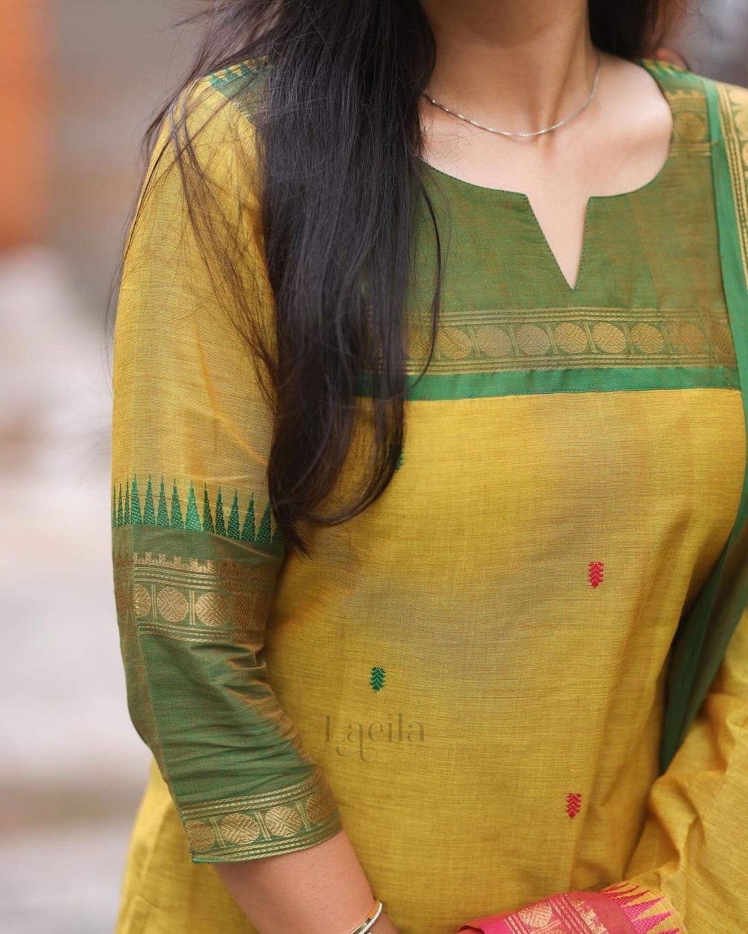 Women's Kanchi Cotton Kurta Set With Zari Dupatta, Hair Bow & Pearl Necklace Mustard / 2XL