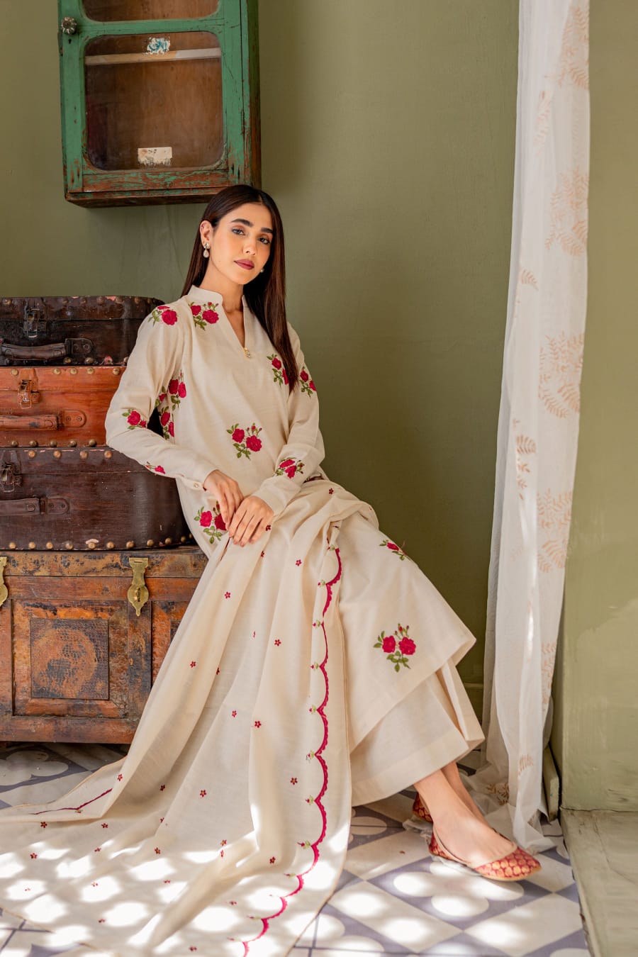 Classic Cream Floral Printed Kurta Set