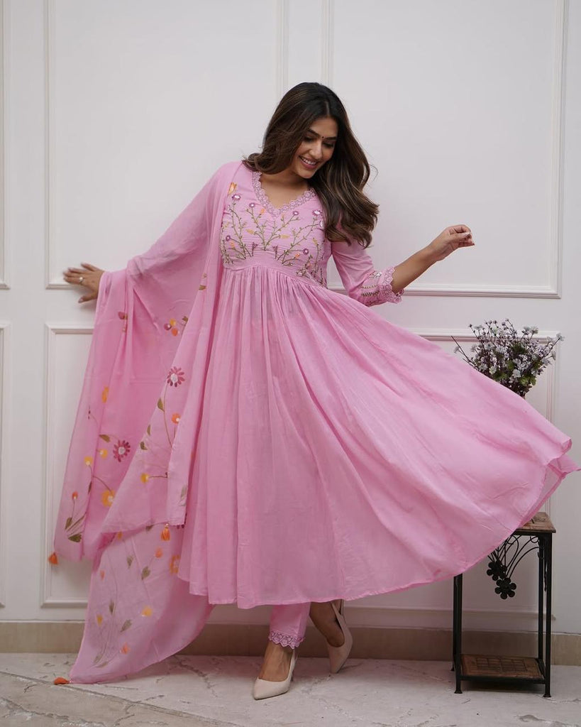 Women's Baby Pink Elegant Embroidered Kurta Set with Floral Dupatta