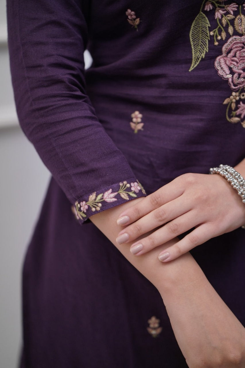 Women's Royal Purple Cotton Kurta Set With Floral Embroidery