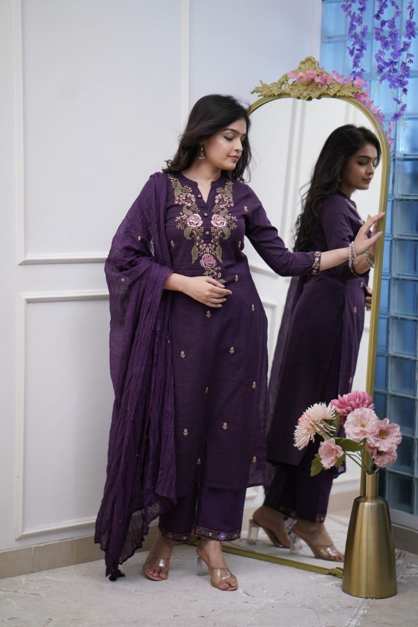 Women's Royal Purple Cotton Kurta Set With Floral Embroidery