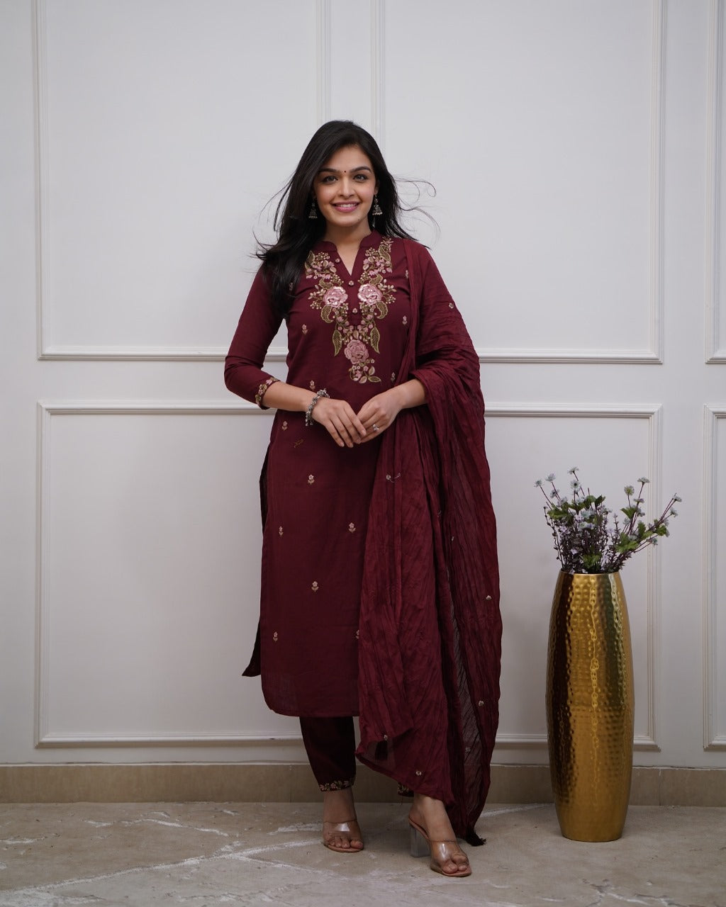 Women's Maroon Cotton Kurta Set With Floral Embroidery