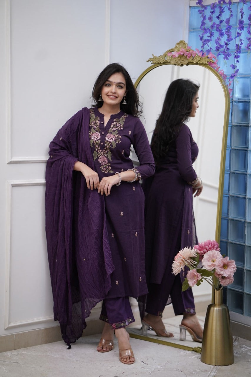 Women's Royal Purple Cotton Kurta Set With Floral Embroidery