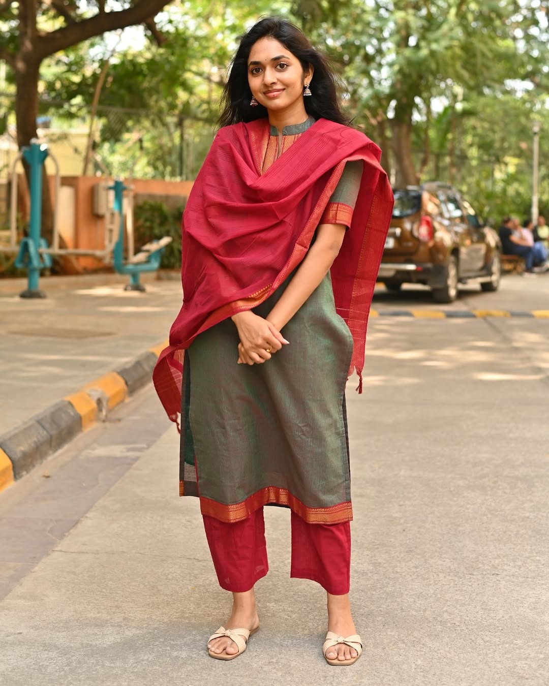 color_Maroon