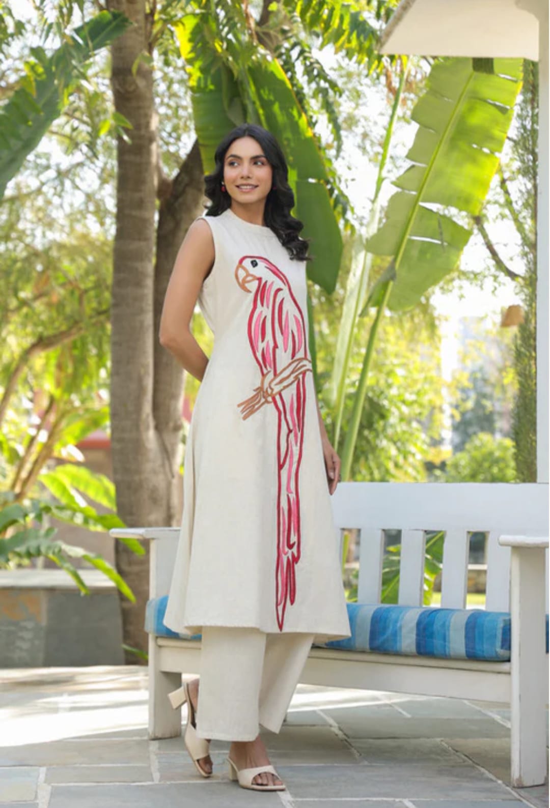 Women's Beige Cotton Kurta Set With Pink Parrot Embroidery