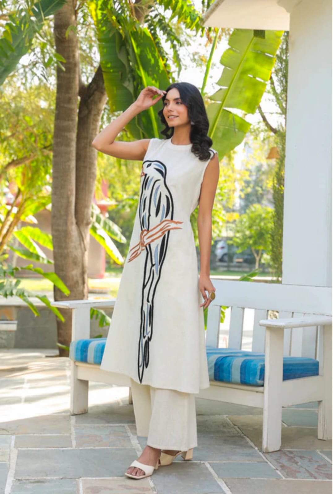 Women's Beige Cotton Kurta Set With Black Parrot Embroidery
