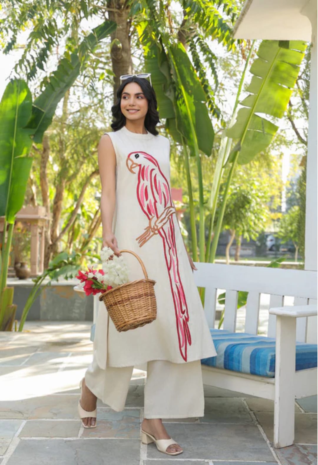 Women's Beige Cotton Kurta Set With Pink Parrot Embroidery