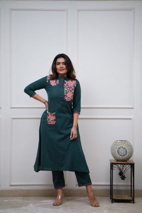 Women's Enbrel Green Embroidered Cotton Kurta And Pant Set