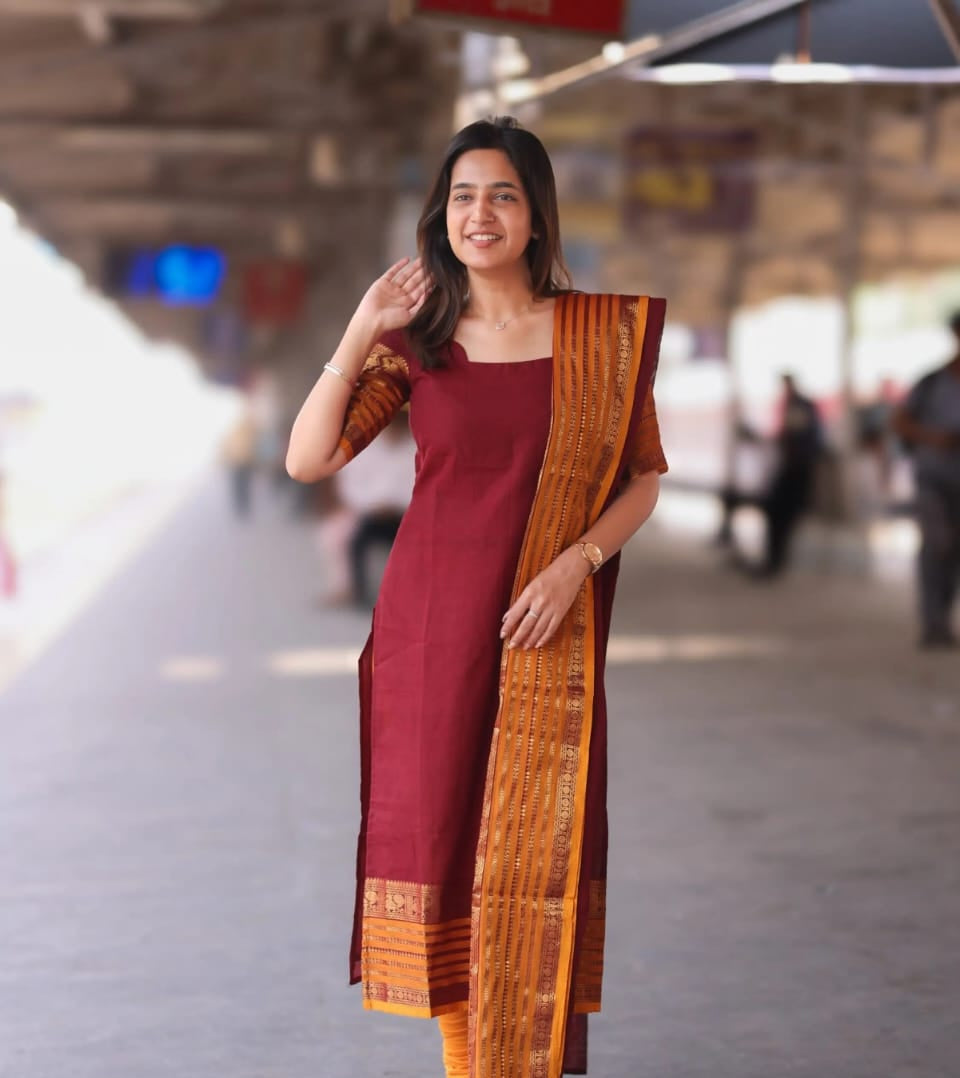 Women's Maroon Kanchi Cotton Suit Set With Traditional Zari Border
