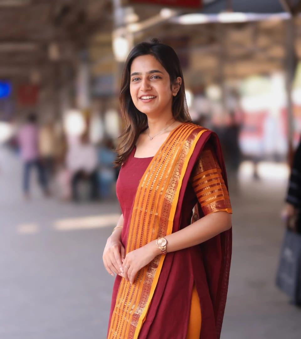Women's Maroon Kanchi Cotton Suit Set With Traditional Zari Border