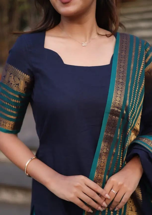 Women's Navy Blue Kanchi Cotton Suit Set With Traditional Zari Border