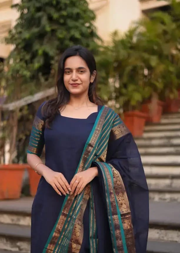 Women's Navy Blue Kanchi Cotton Suit Set With Traditional Zari Border