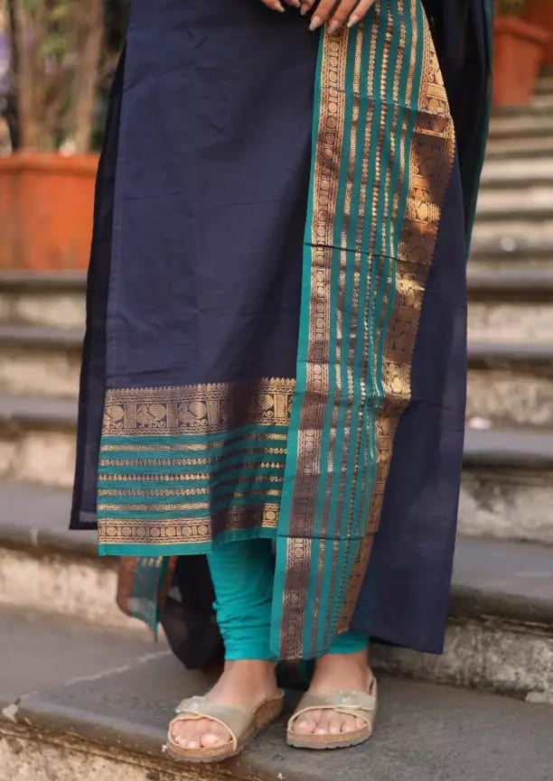 Women's Navy Blue Kanchi Cotton Suit Set With Traditional Zari Border