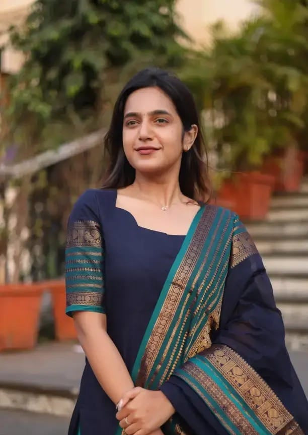 Women's Navy Blue Kanchi Cotton Suit Set With Traditional Zari Border