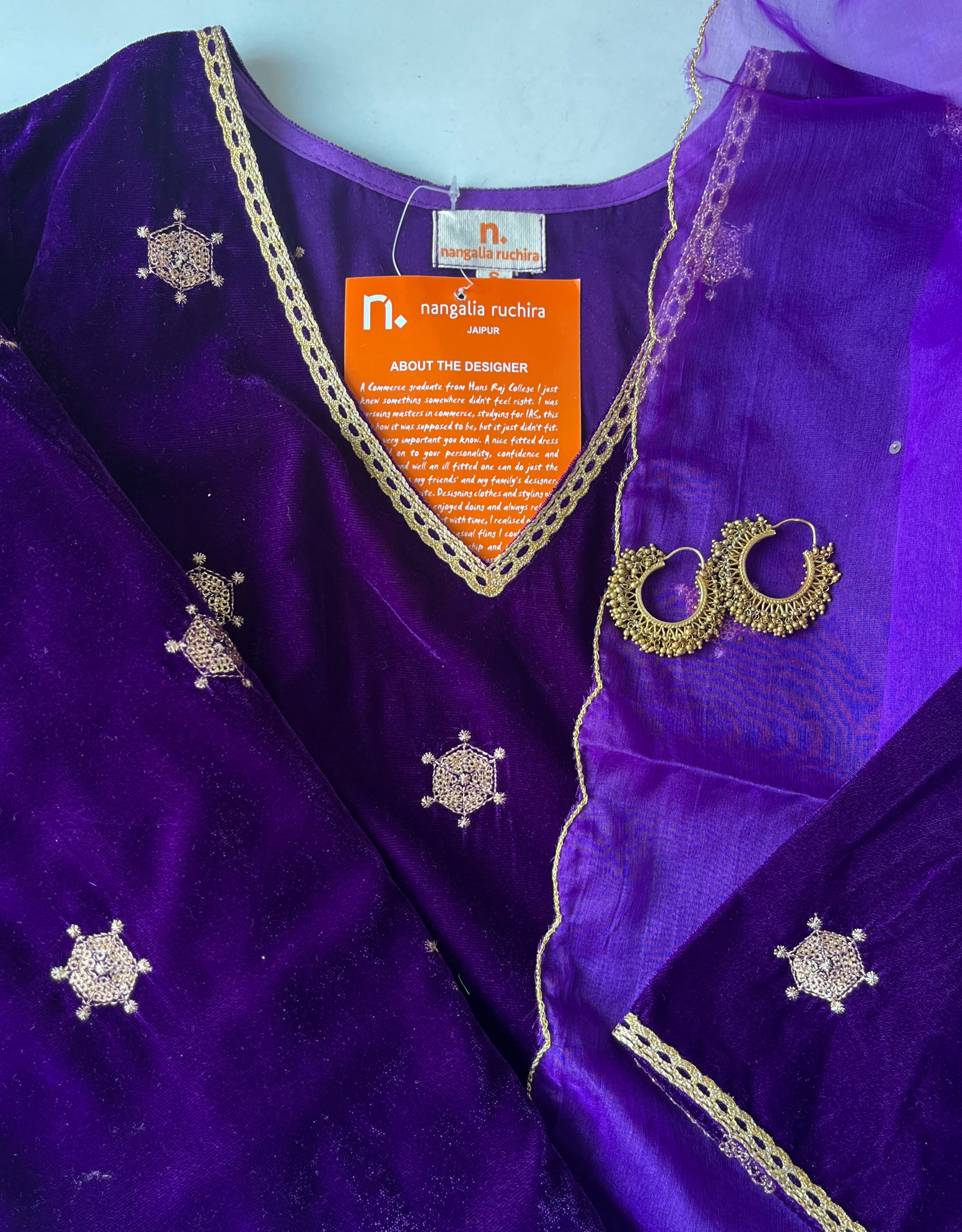 Women's Purple Embroidered Velvet Kurta Set - (Set Of 3) - Nangalia Ruchira