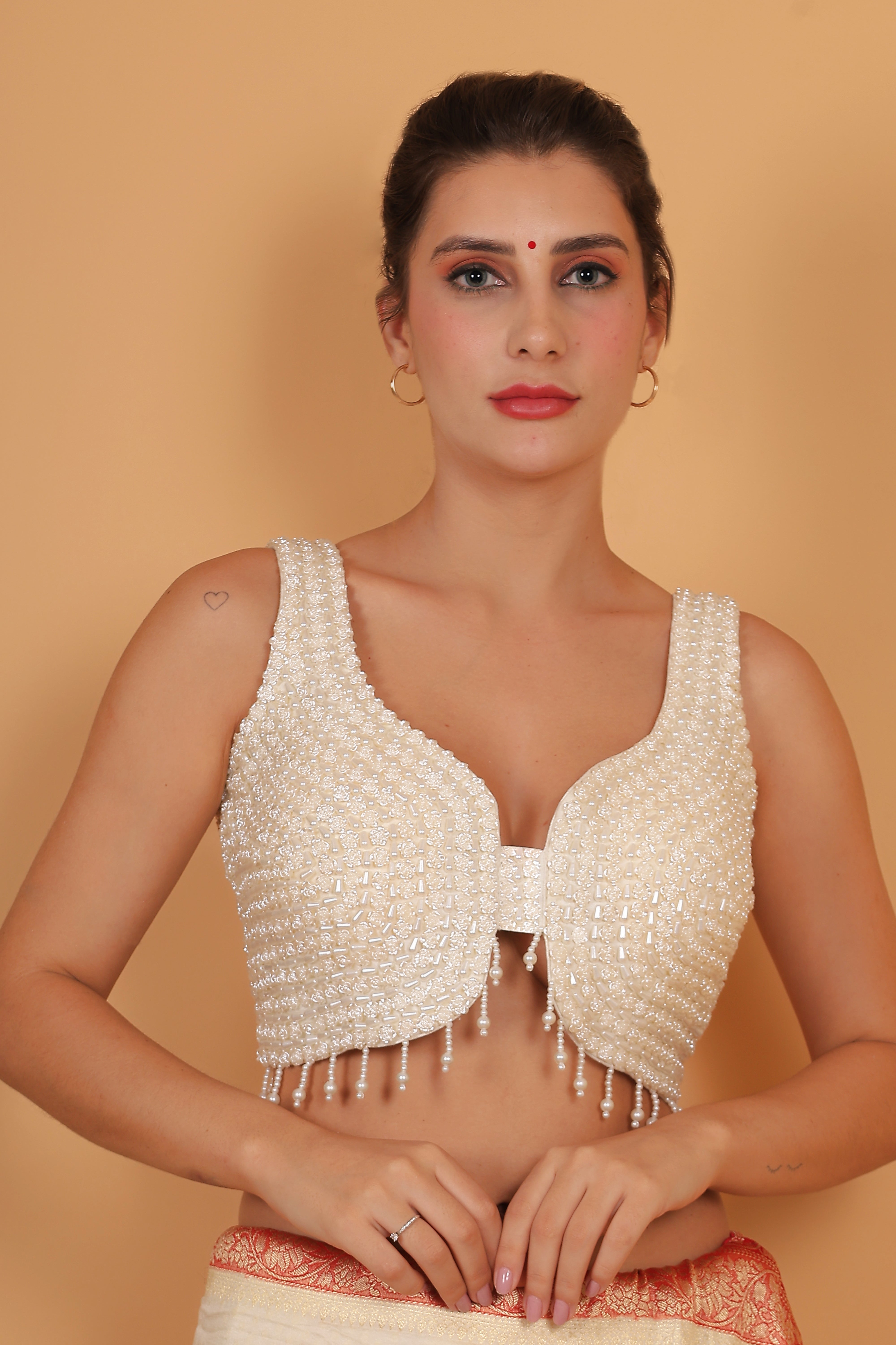 Color_WHITE