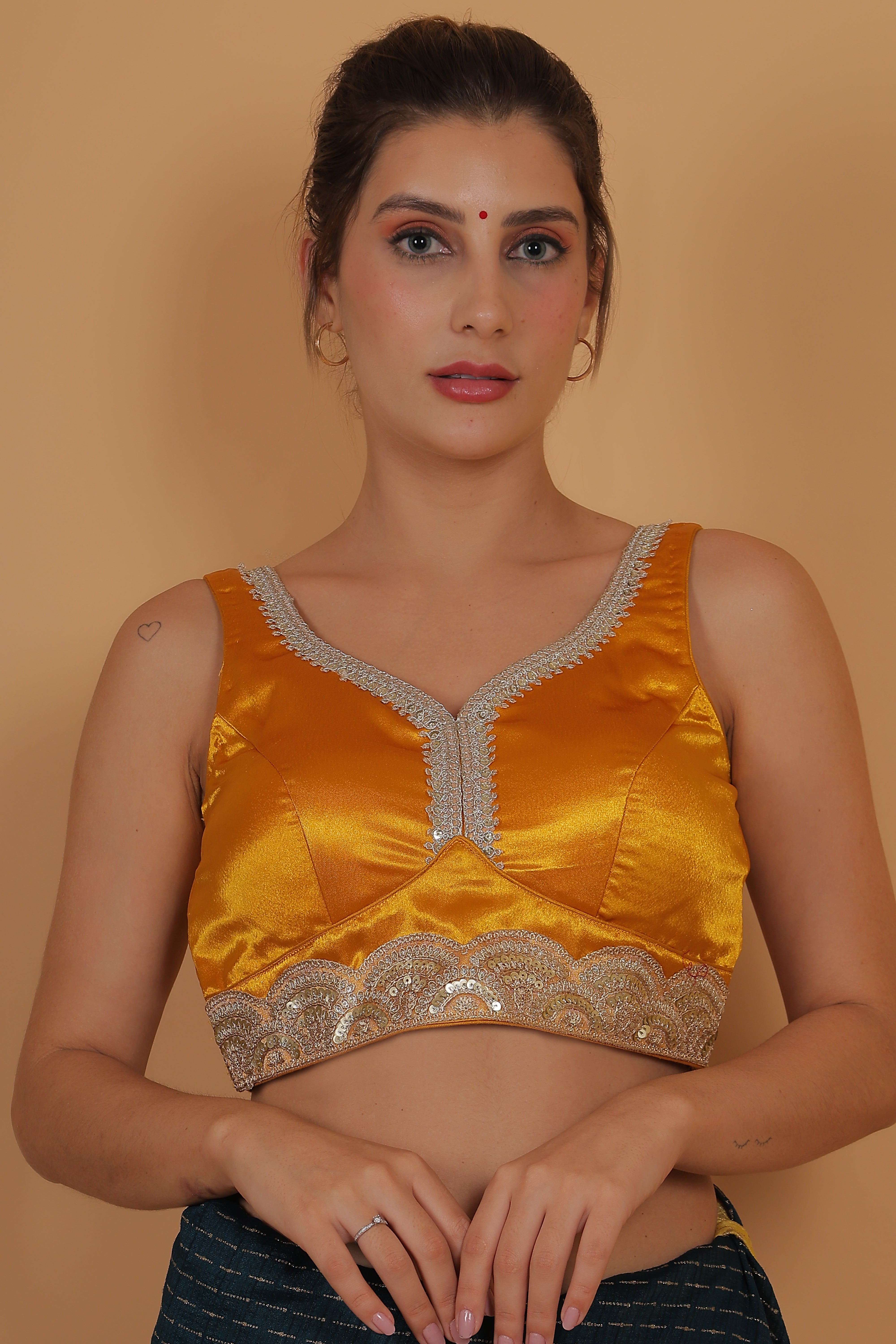 Color_YELLOW