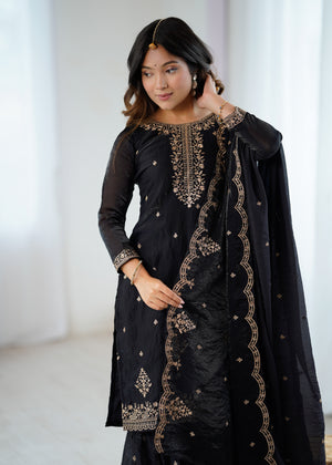 Color_Black