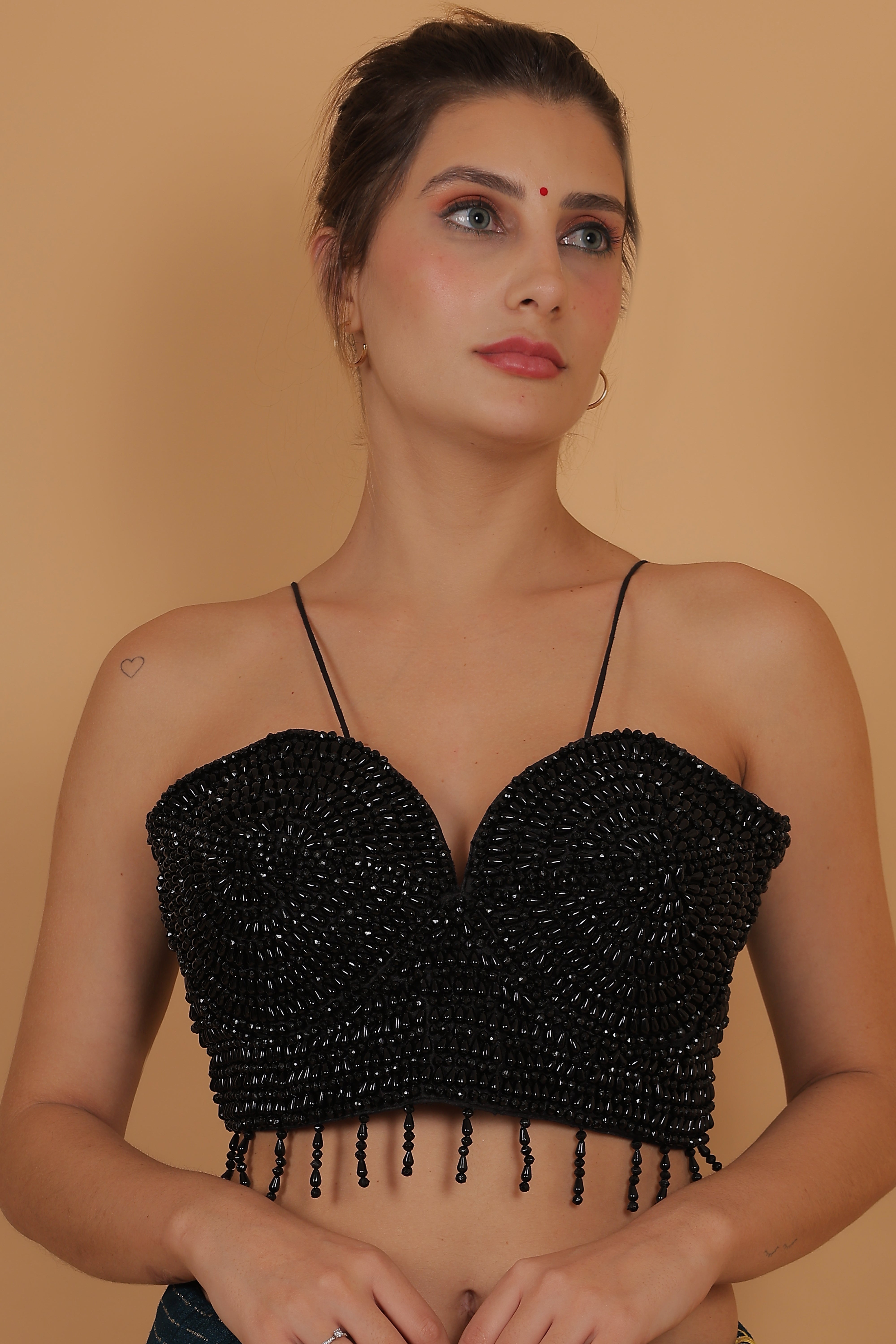 Color_BLACK