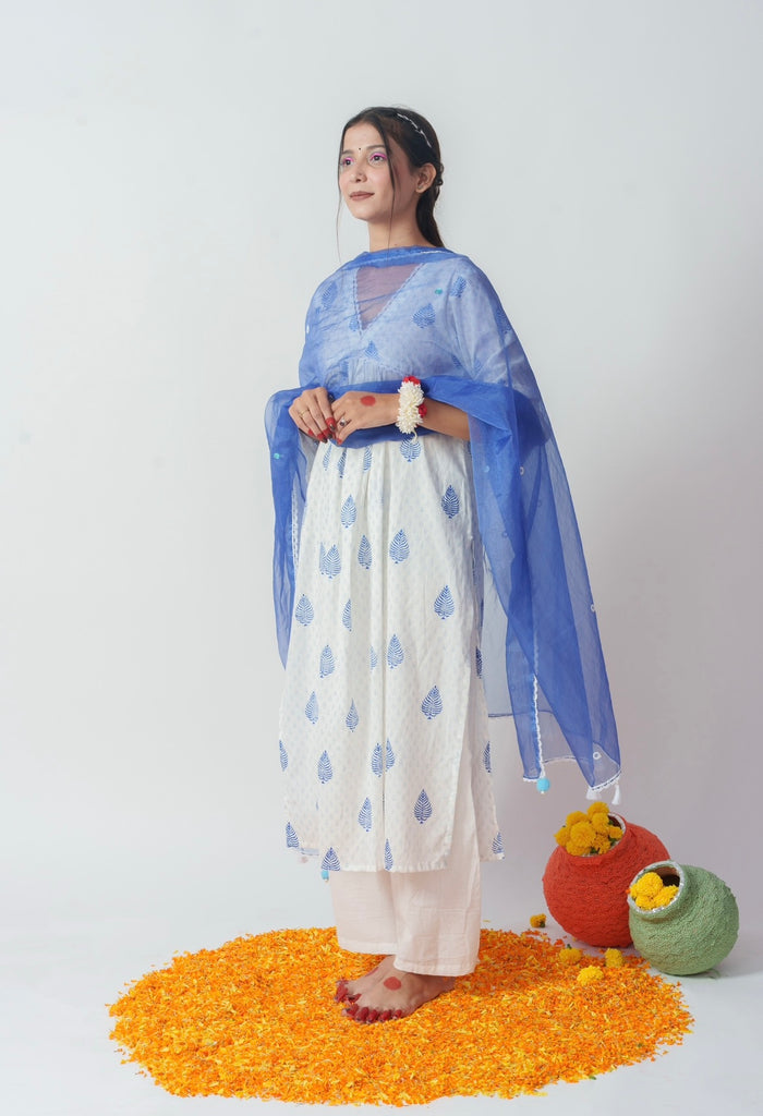 Wome's Blue Cotton Block Print And Sequins Details Kurta Set