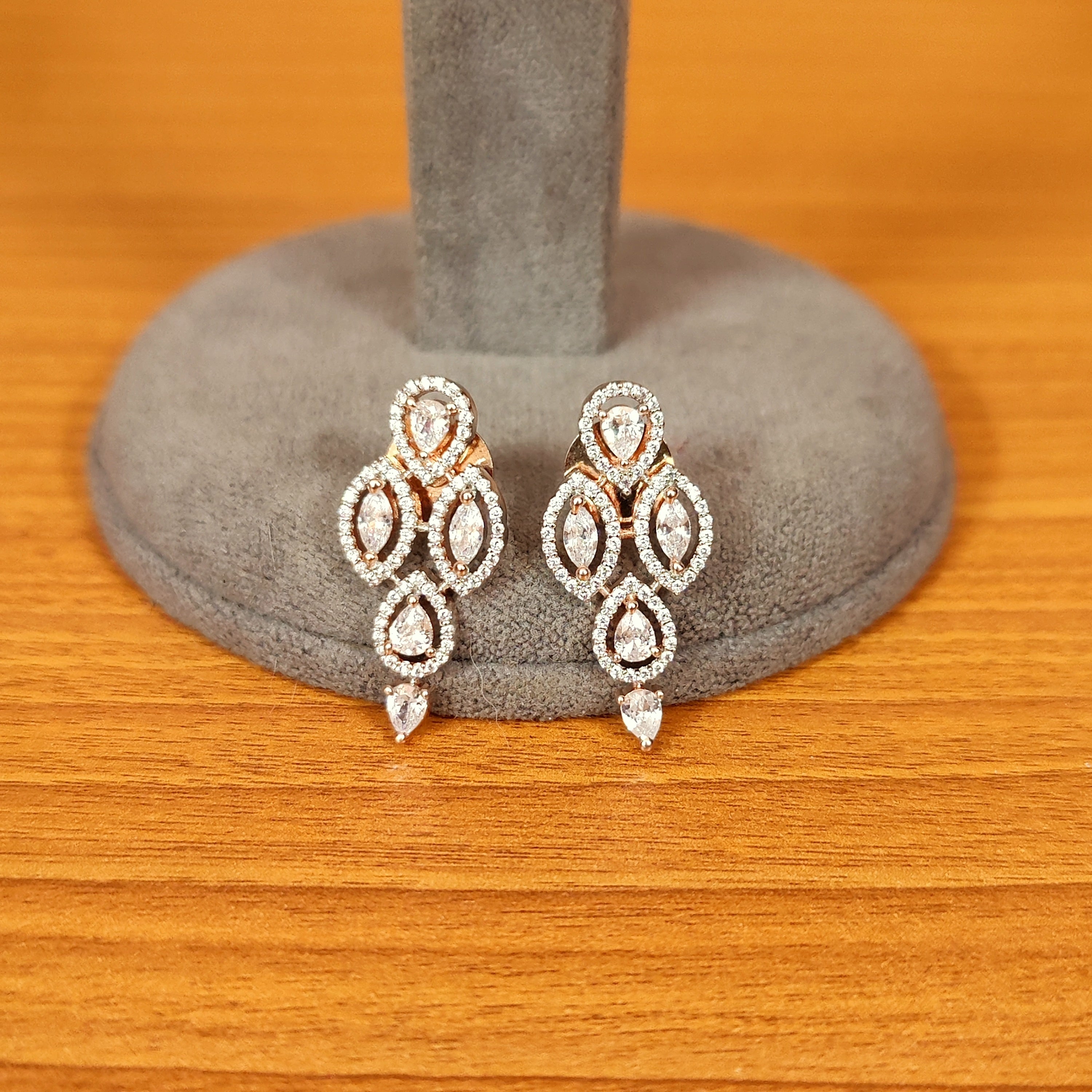 Women 's Marquese Shaped Cz Studded Diamond Look Mangalsutra