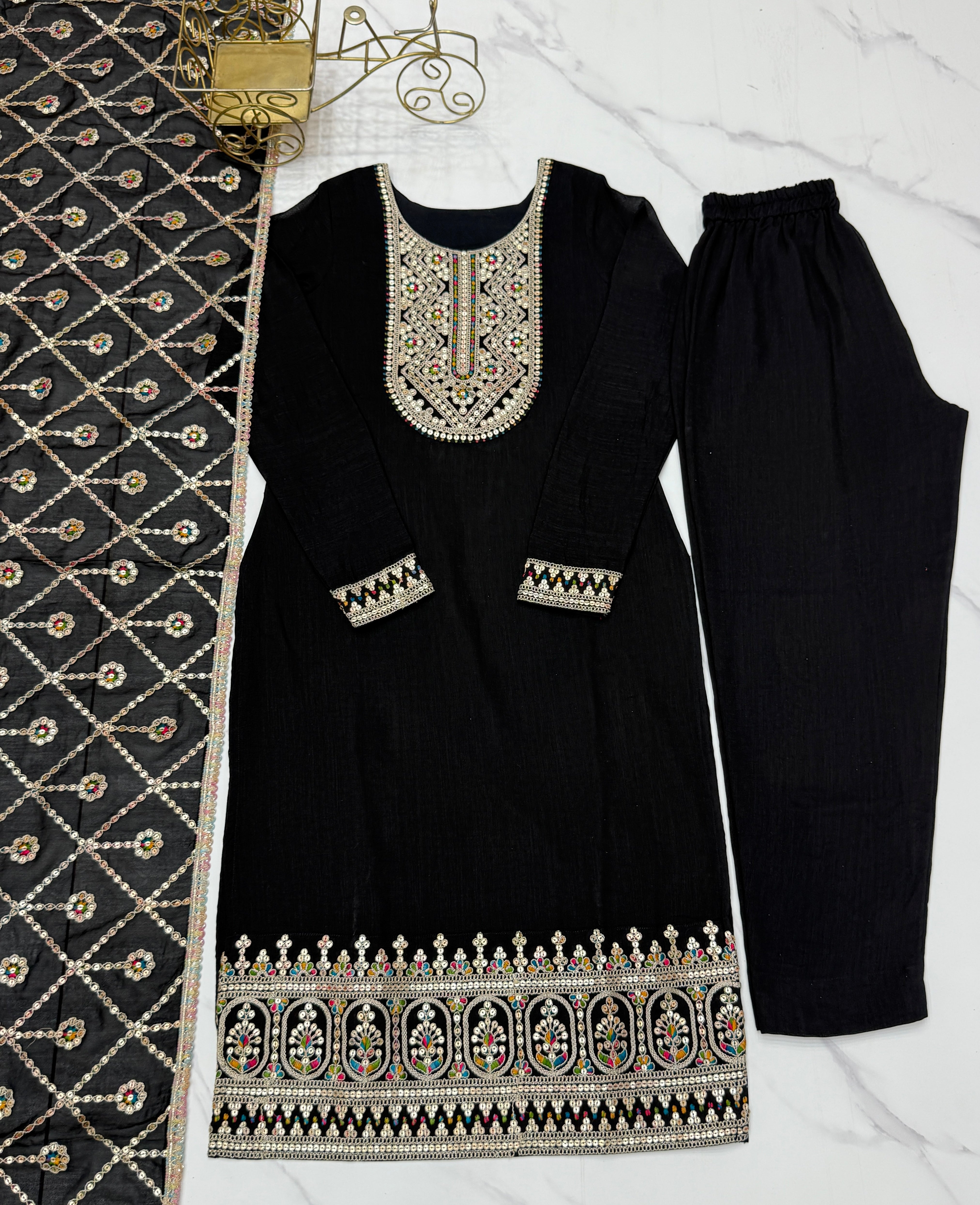Color_Black