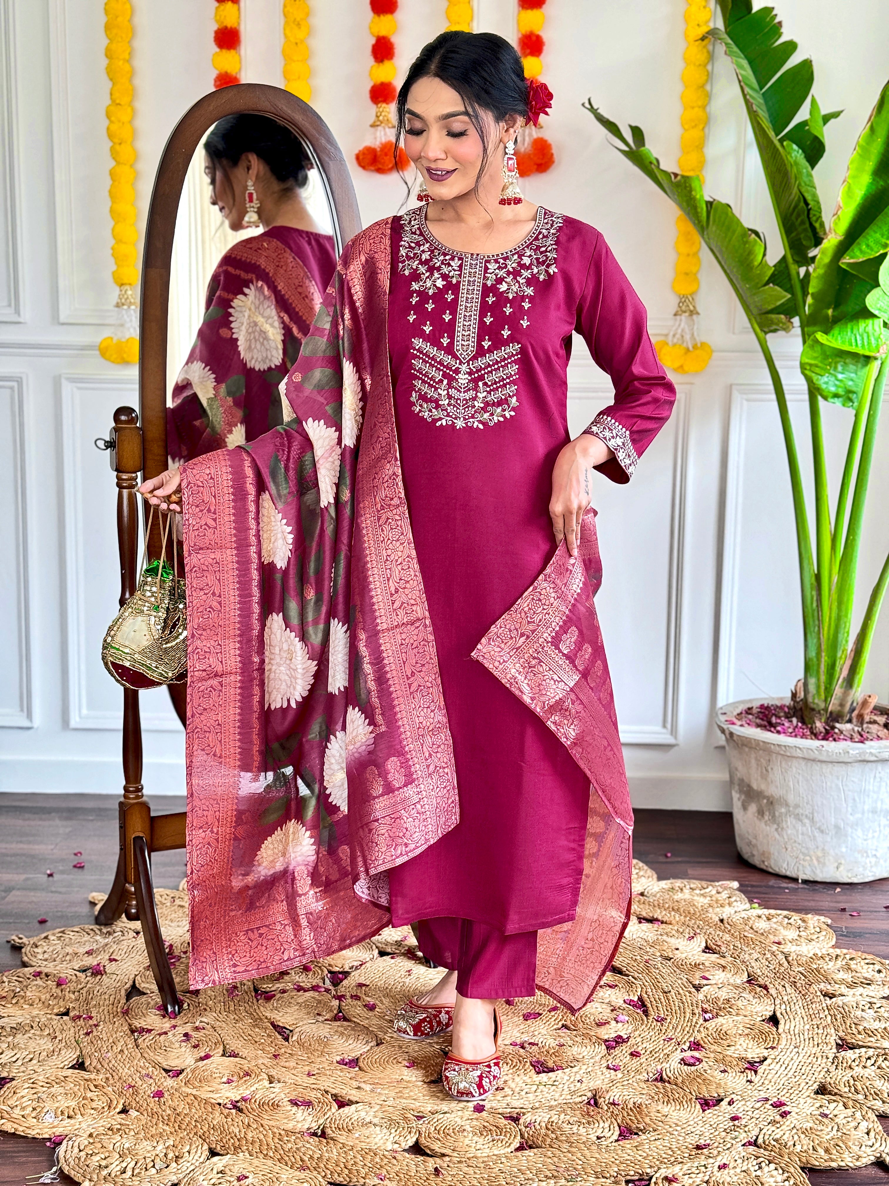 Color_Maroon