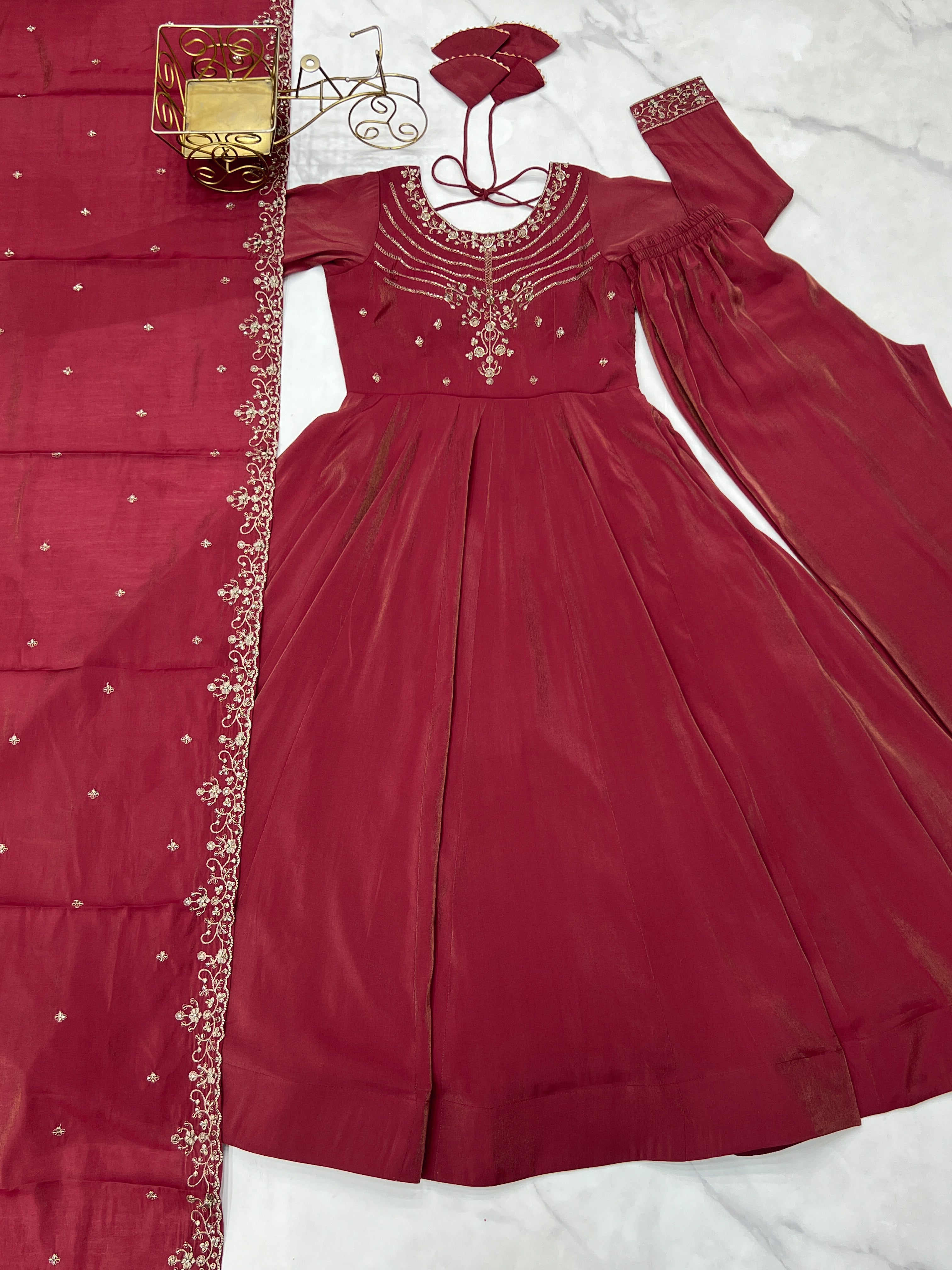 Color_Maroon