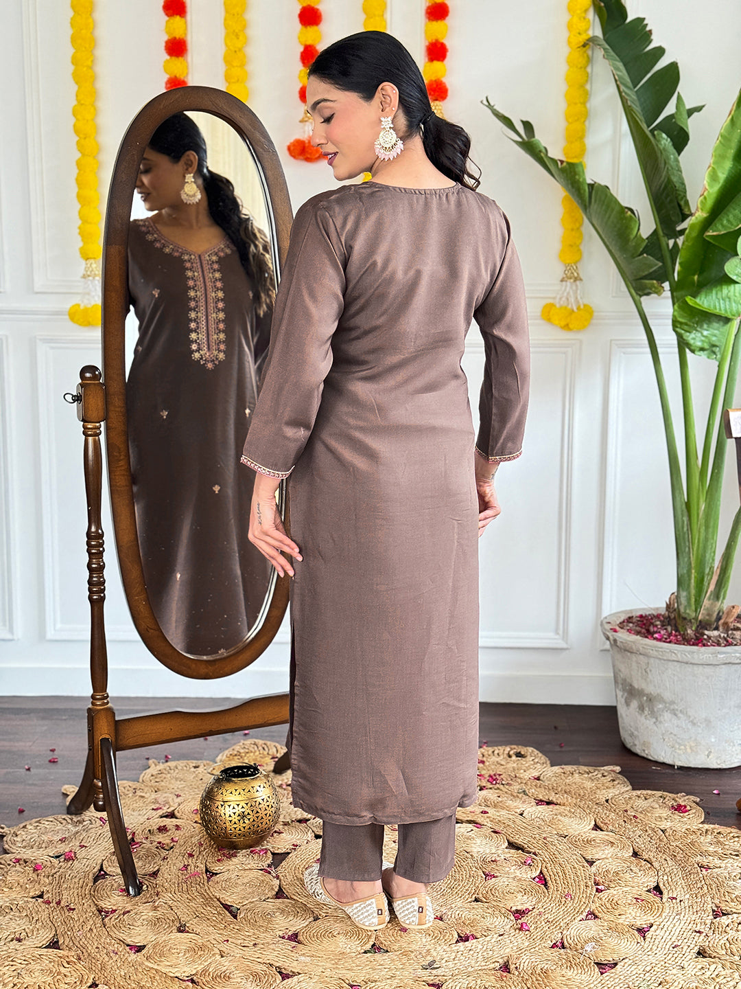 Color_Brown
