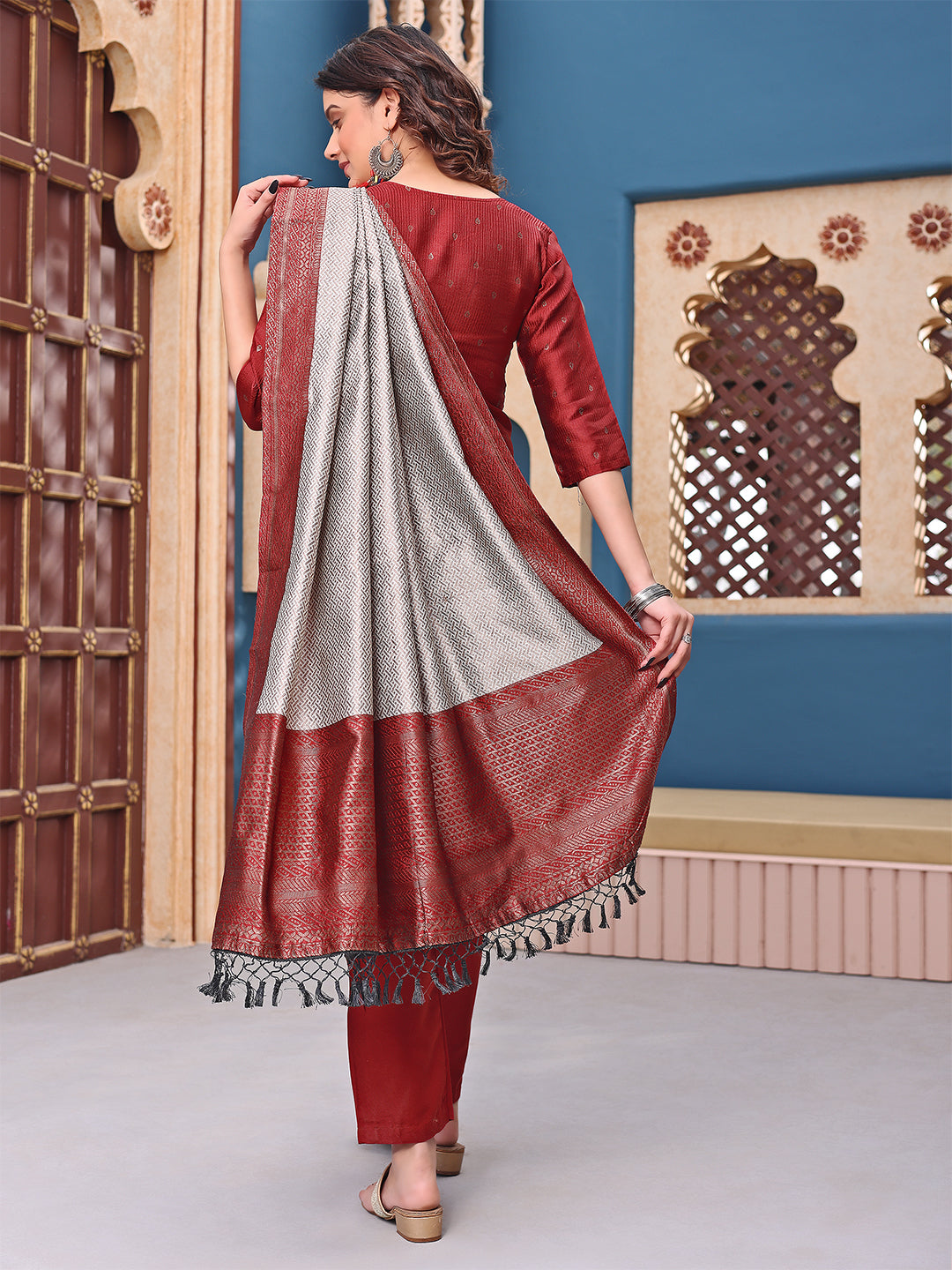 Color_Maroon